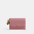 Essential Flap Card Case | Coach (US)