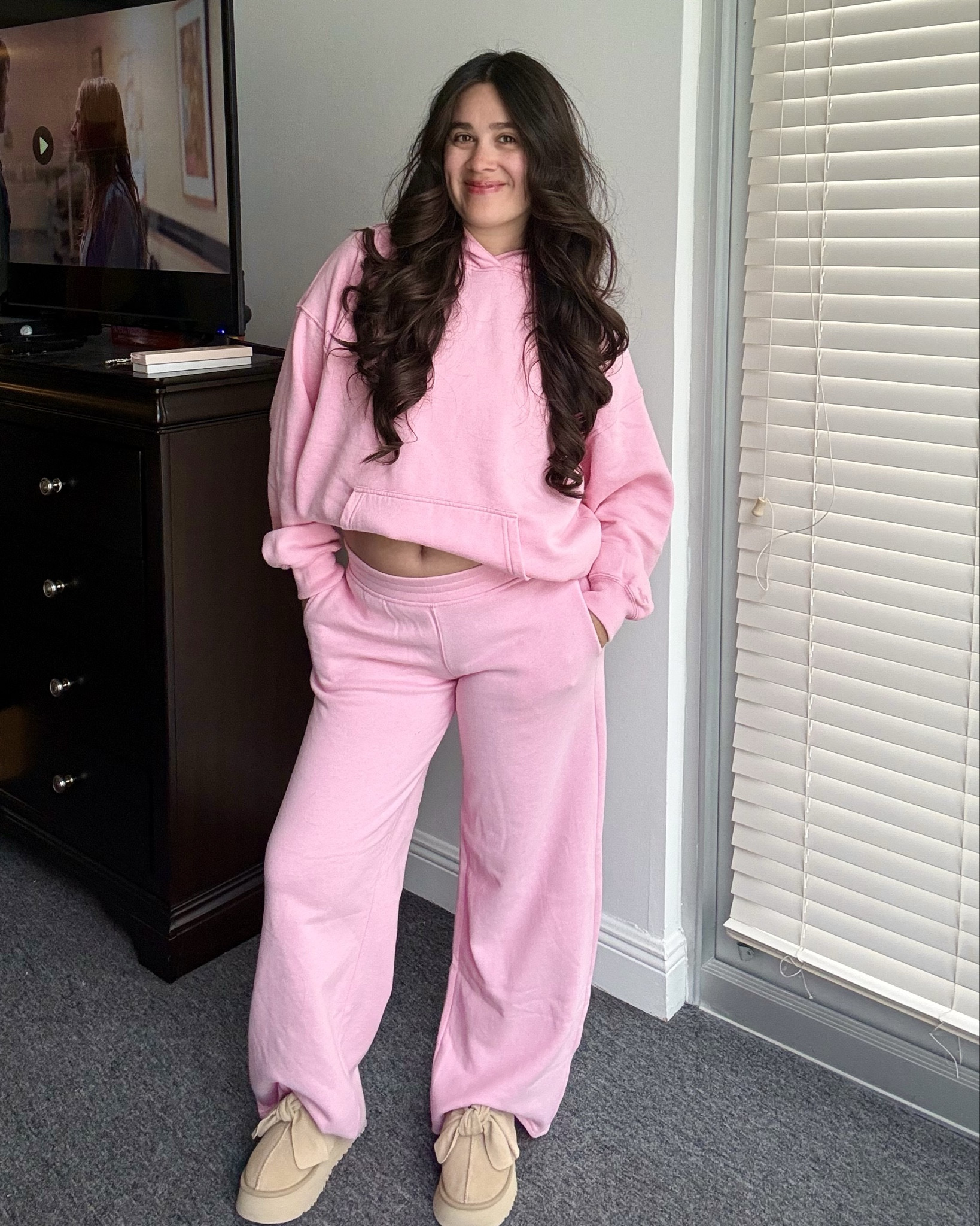 Pretty in Pink🩷 Hoodie and sweatpants- two piece loungewear. Hoodie size S. Sweatpants size XS. 

#LTKdayinmylife #LTKgrwm #LTKootd