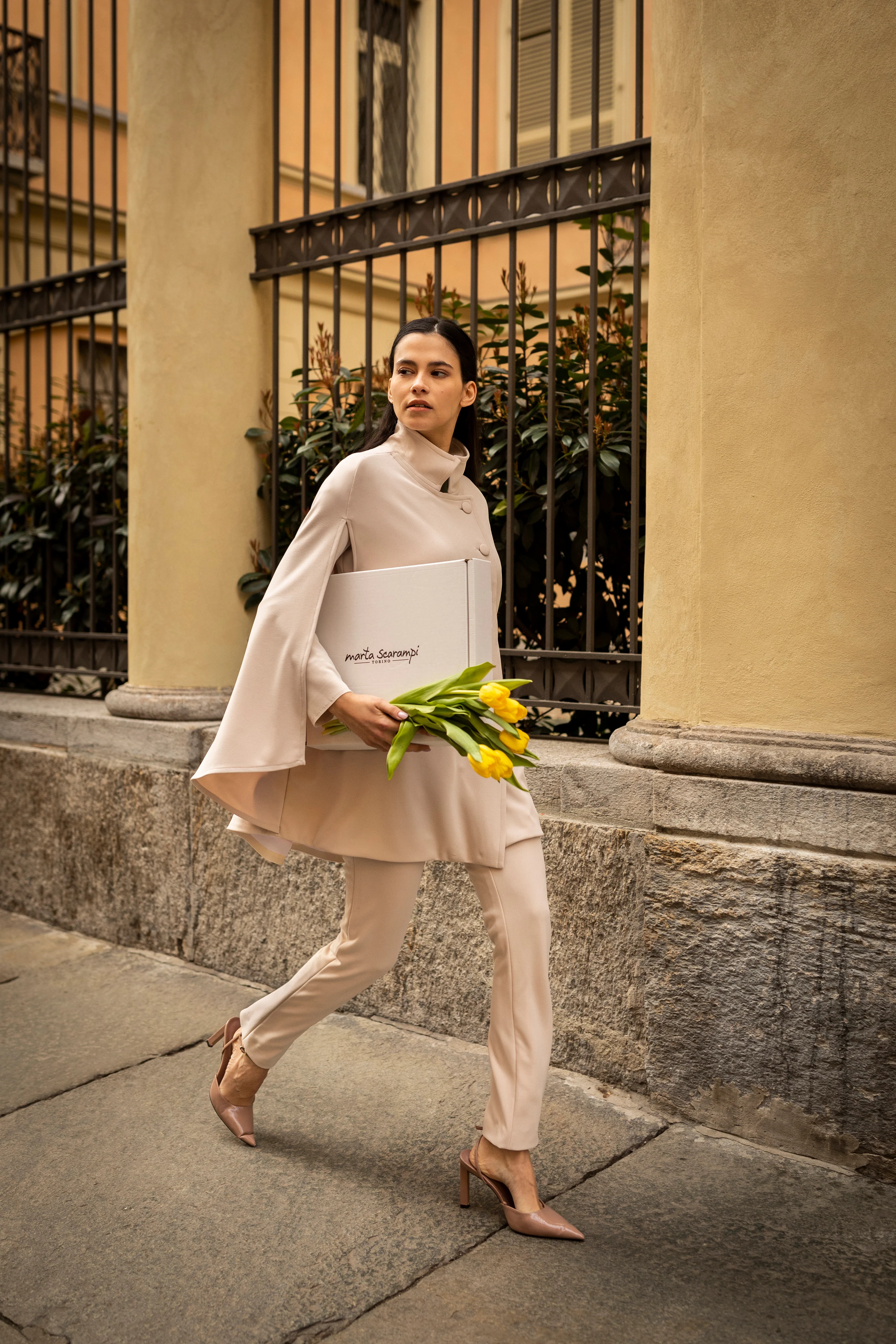 The Rachel Mondrian Cape - Cream | Marta Scarampi
