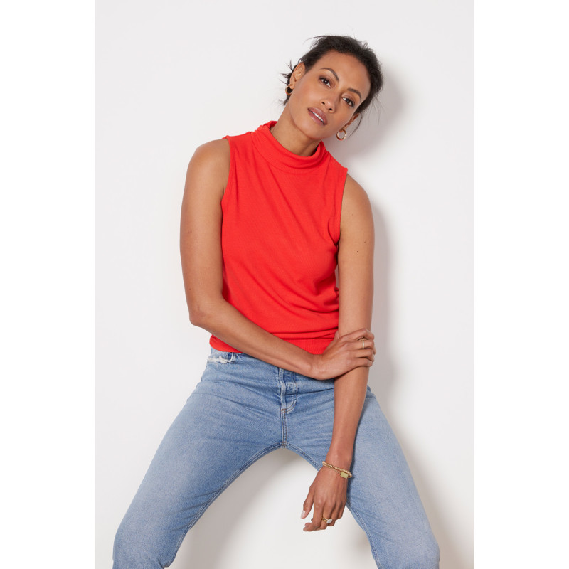 EVEREVE Naomie Gathered Rib Top | EVEREVE | Evereve