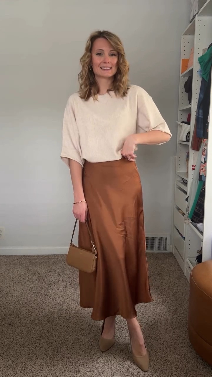 Wish I had this satin skirt during the holiday season, would have worn this everywhere! But nonetheless excited to have it now and to style it for spring. 

Comment SHOP and I’ll send you a link!