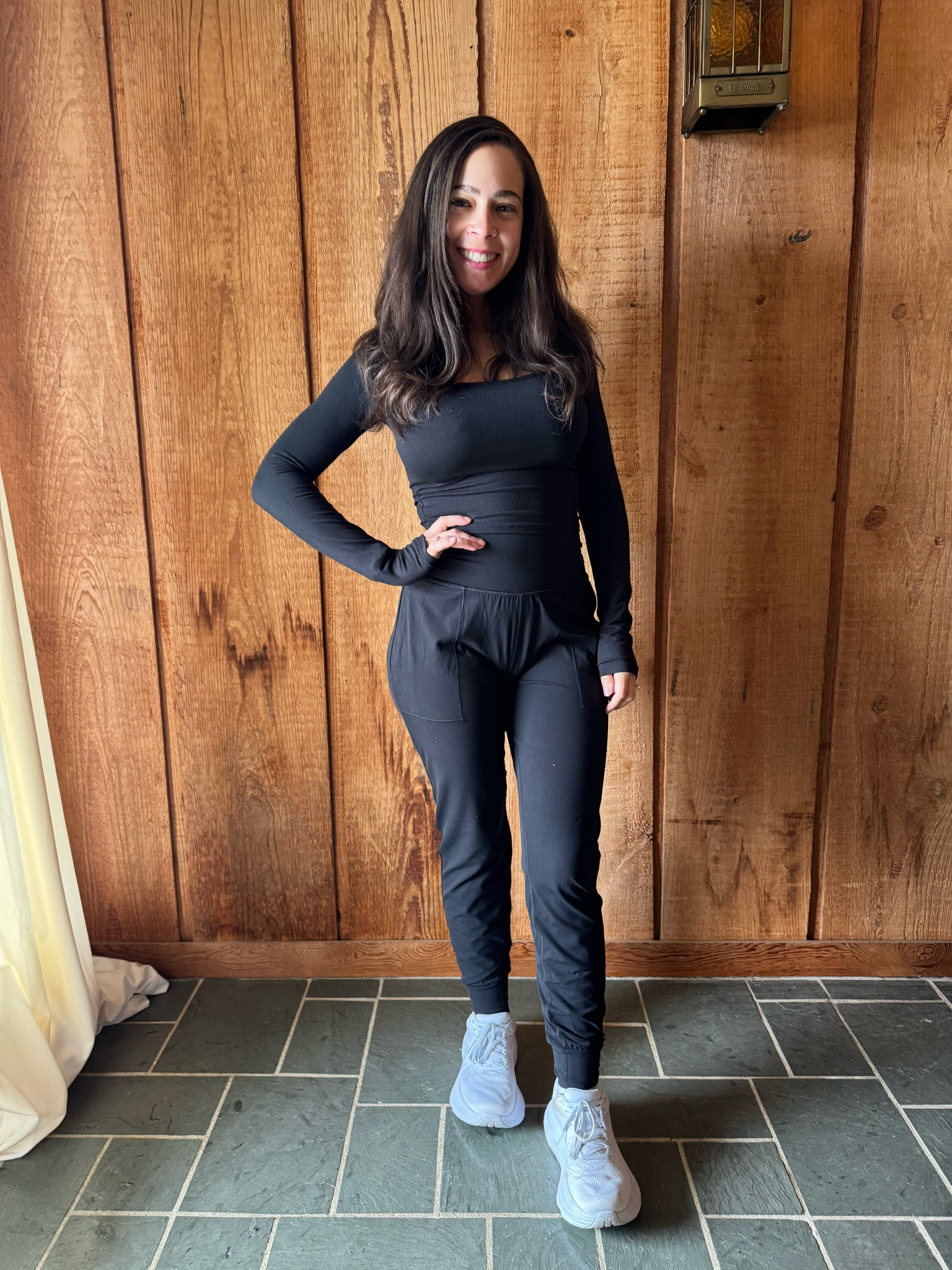 Love these Athleta joggers 🤍 they are so soft and comfy but not frumpy at all! The waistband is perfectly form fitting but not tight to where it feels like it’s squeezing you!! I’m obsessed!!

#LTKFitness