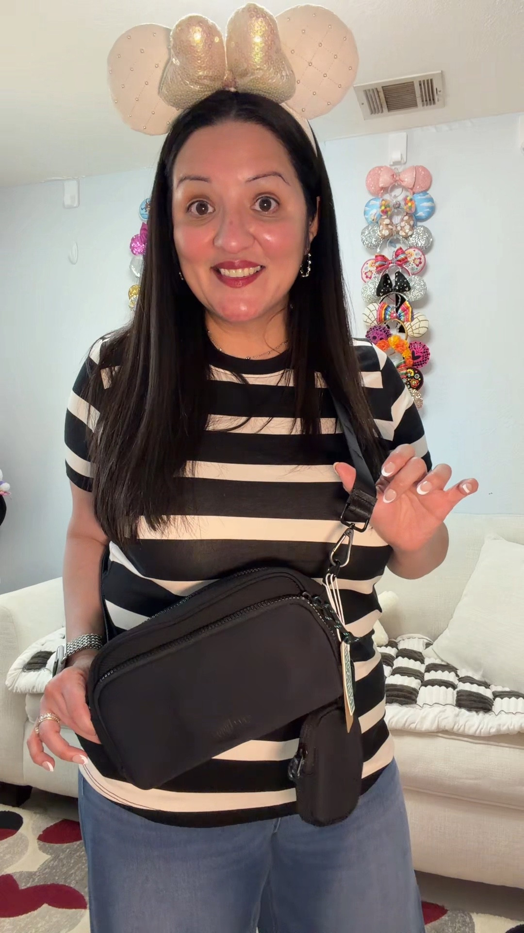 The cutest crossbody from Bagsmart! 
#crossbody #rfid #crossbody  

#LTKmorningroutine #LTKgrwm #LTKmomlife