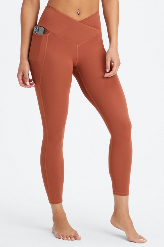 High-Waisted Oasis Crossover 7/8 Legging | Fabletics - North America