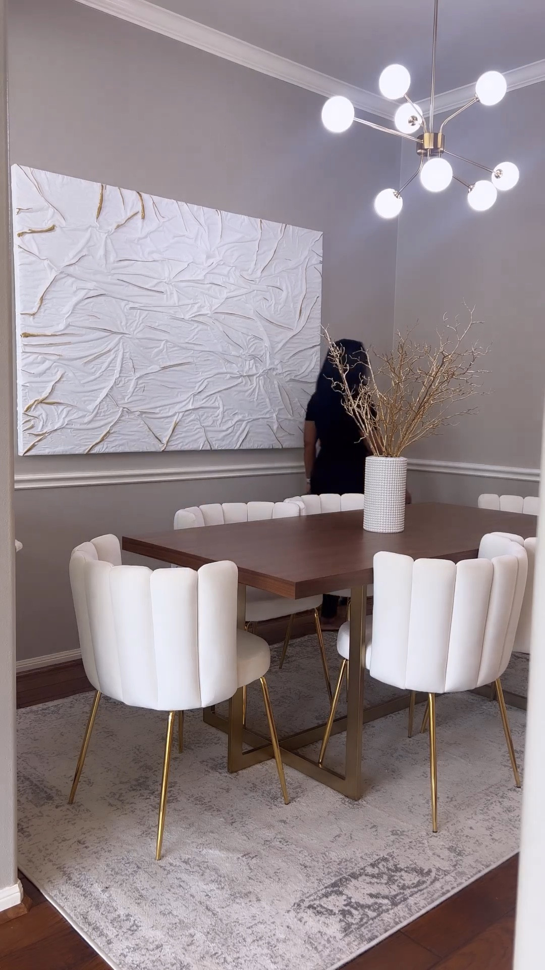 Modern Glam Dining room furniture setup 

#LTKVideo #LTKhome