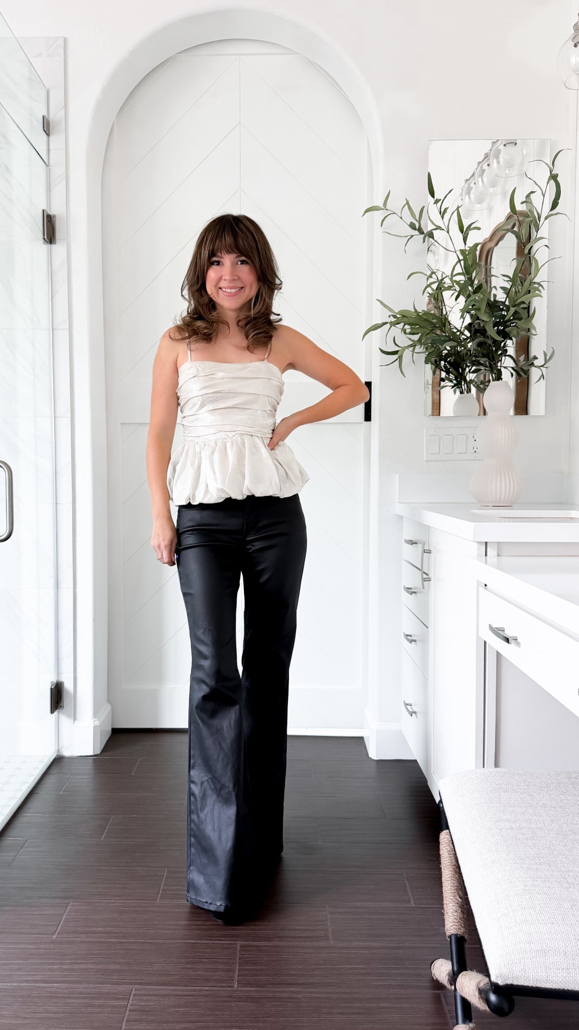 A gold top + faux leather pants is my favorite “festive but cool” holiday outfit.
Petite-friendly (I’m 5’2) and so easy to dress up with heels or boots.
Top xsmall


#LTKPetite #LTKHoliday #LTKootd
