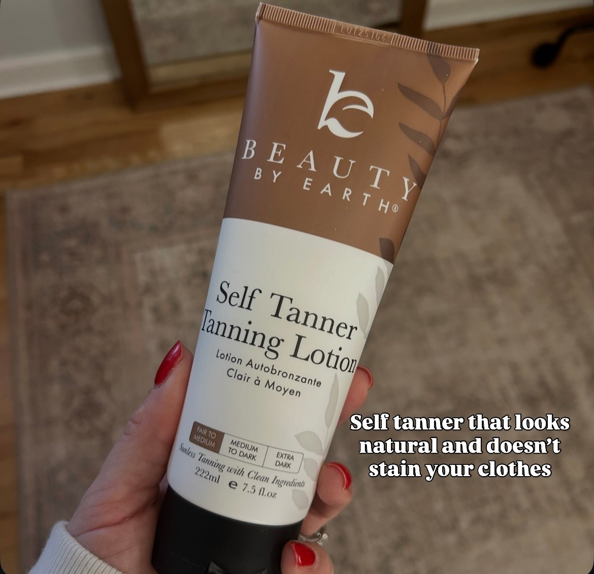 One of my favorite beauty fines of 2025 is this self tanner that gives you the perfect bronze, doesn’t stain your clothes and doesn’t smell terrible

#LTKselfcare #LTKTravel #LTKBeauty