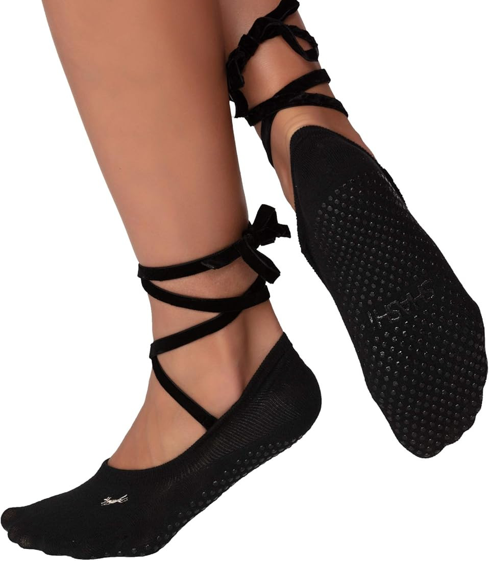 Amazon.com: SHASHI Ballet Tie Grip Socks for Women – Non Slip Socks – Socks with Grips for Wo... | Amazon (US)