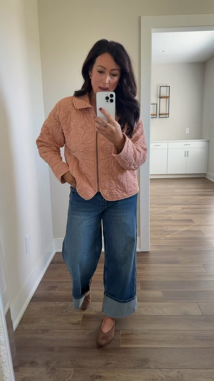 Weekly Target Tuesday finds! 🎯 Fun quilted jacket that is super warm and cute. Size medium! @Target

#LTKootd #LTKSeasonal