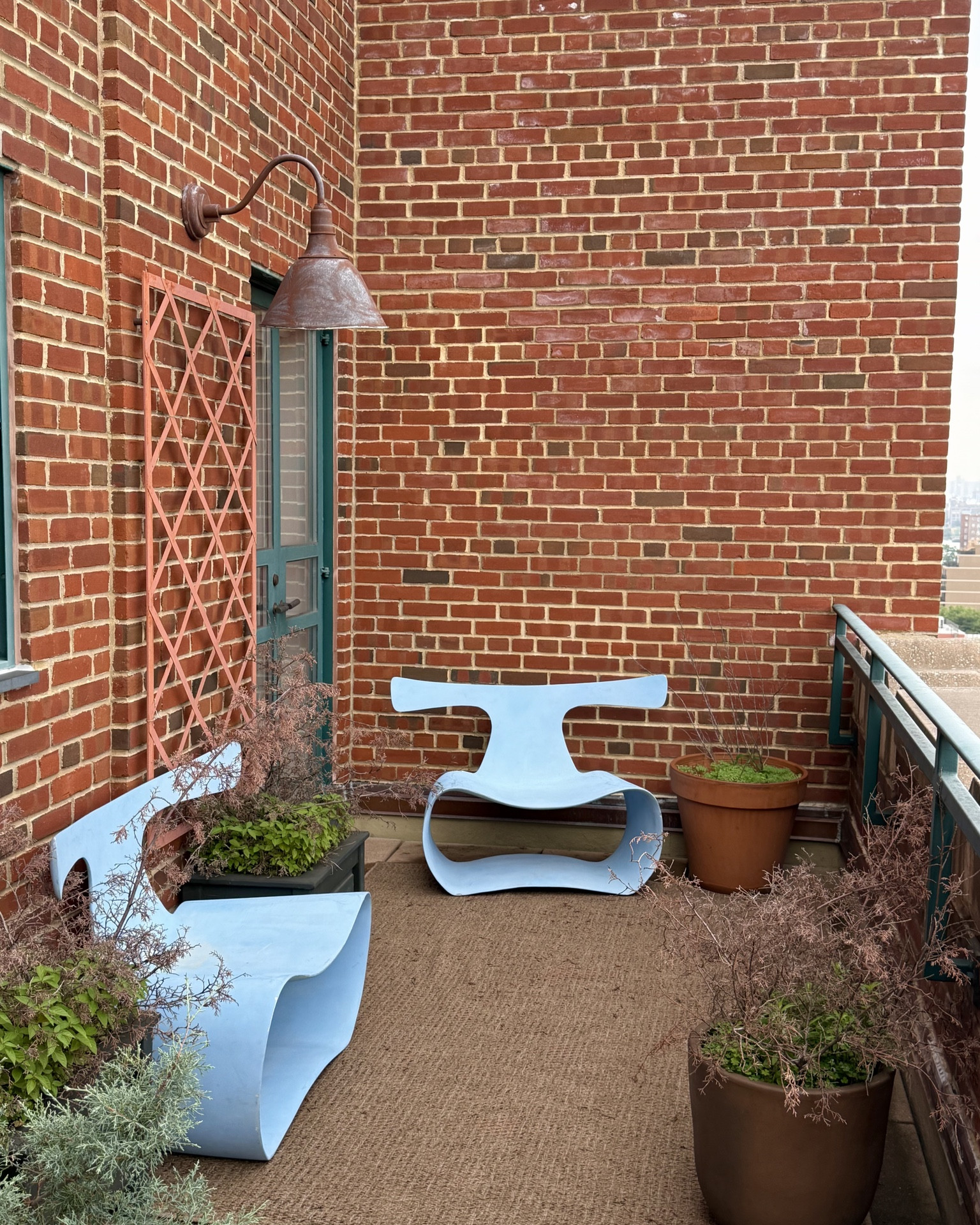 baby steps to getting my nyc balcony started, the @homedepot has the best rugs!! shop on sale for their RWB event until 7/9!! #TheHomeDepotPartner #HomeDepotDecor 