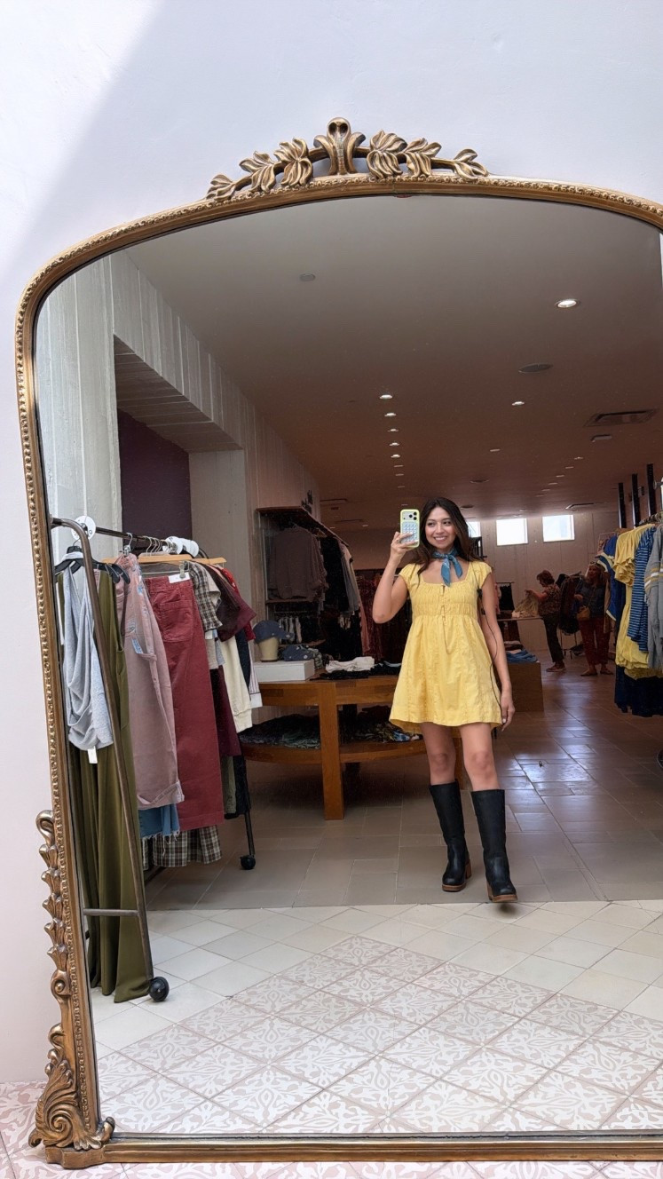 The cutest babydoll dress to transition into Fall. I’ve also worn this dress with jeans. So versatile and comes in so many different colors.