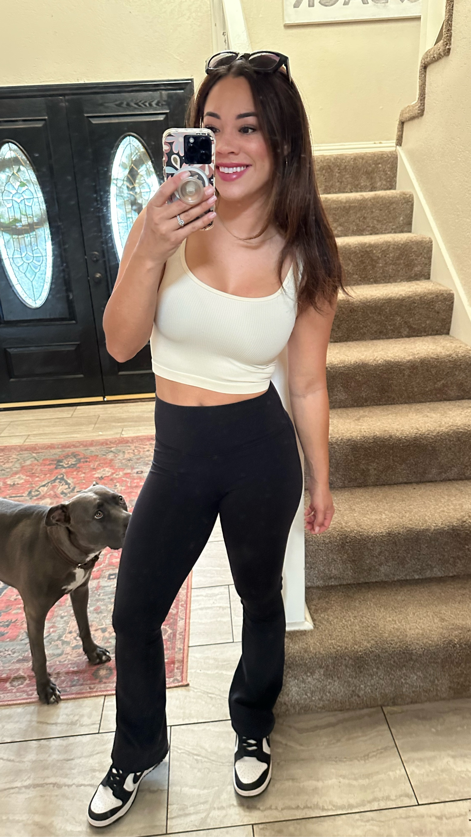 Don’t mind Stormie 😆 tank comes in a three pack and these are my fave @alo leggings from last year 