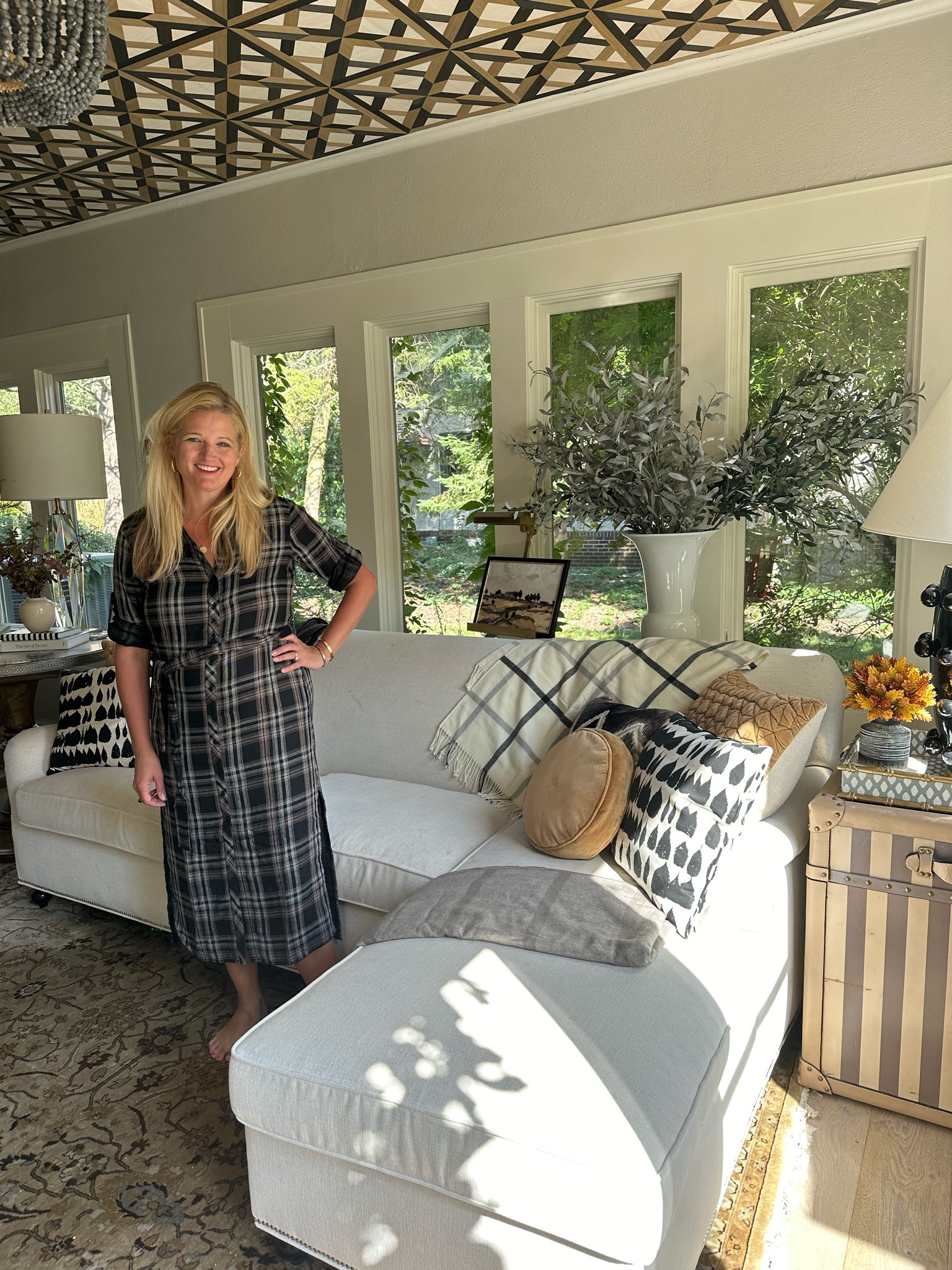 Those fall touches! A good plaid to wear and stay warm with!