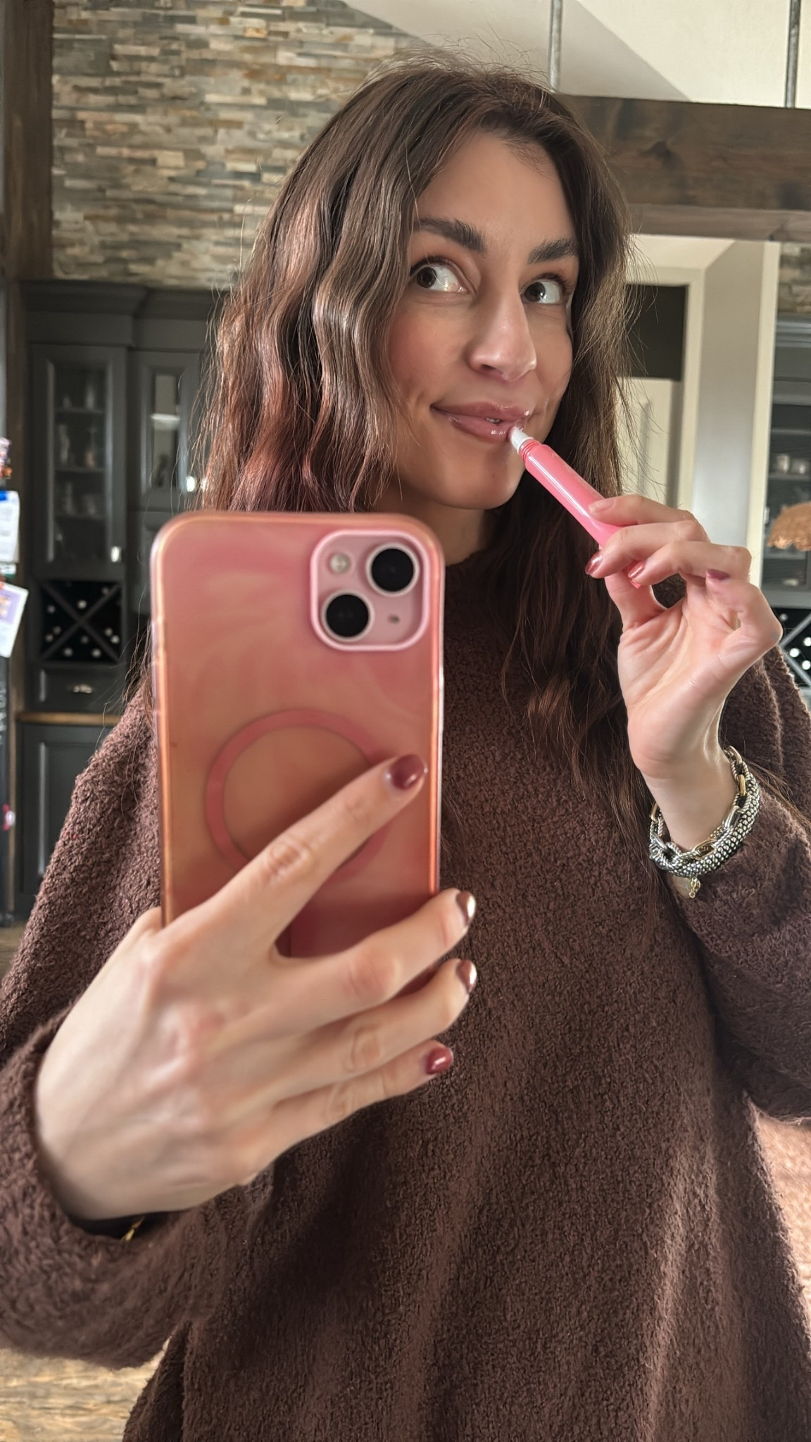 Prettiest light pink gloss, not sticky 