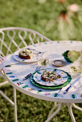 Annette Floral Melamine Dessert Plates, Set of 4 | Anthropologie (US)