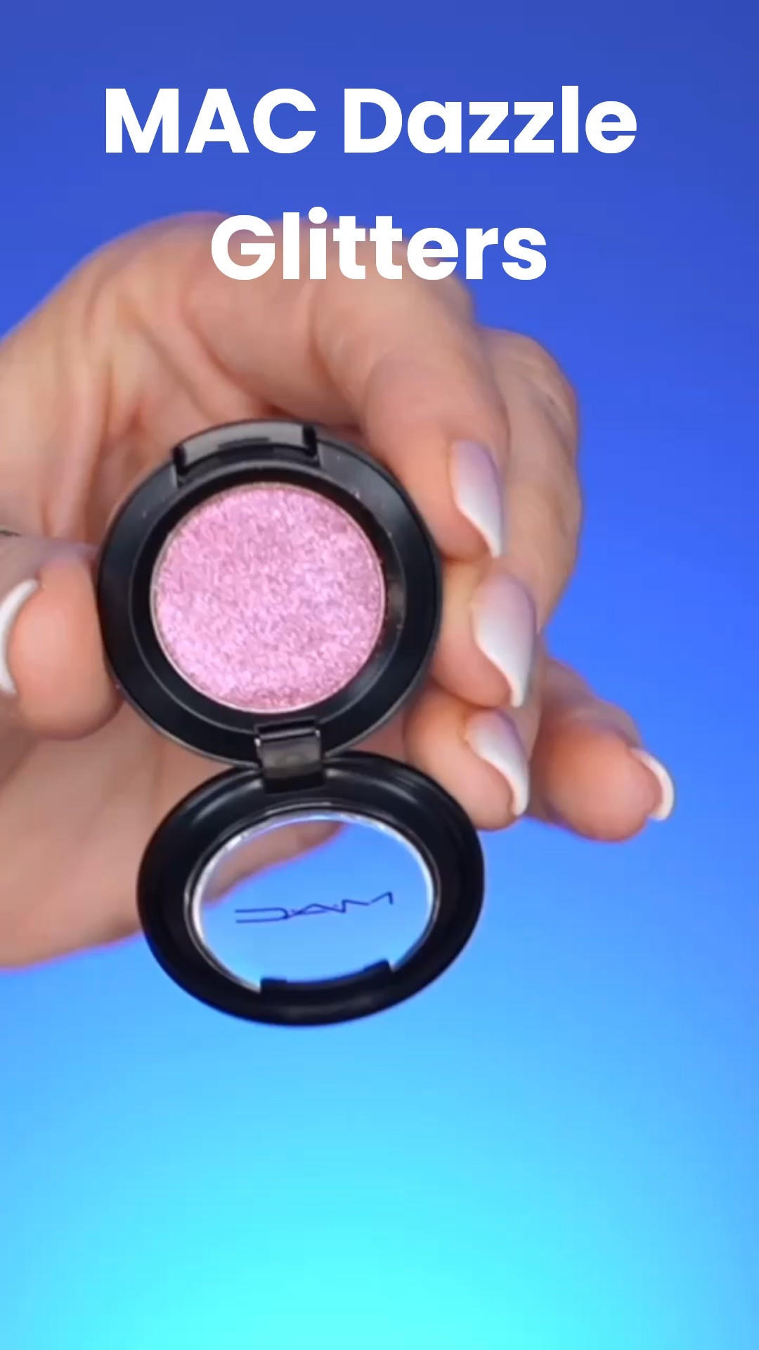 MAC Cosmetics was so kind to gift me their Dazzle Glitter Eyeshadows. If you’re curious what they look like, watch this video. 
I would describe the texture as elegant and smooth which is beautiful for mature eyes! 



#LTKholiday #LTKcanada #LTKbeauty