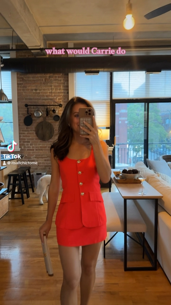 Date night romper fits TTS! My YSL clutch is 15% off with code NC15FF

#LTKStyleTip #LTKParties #LTKVideo