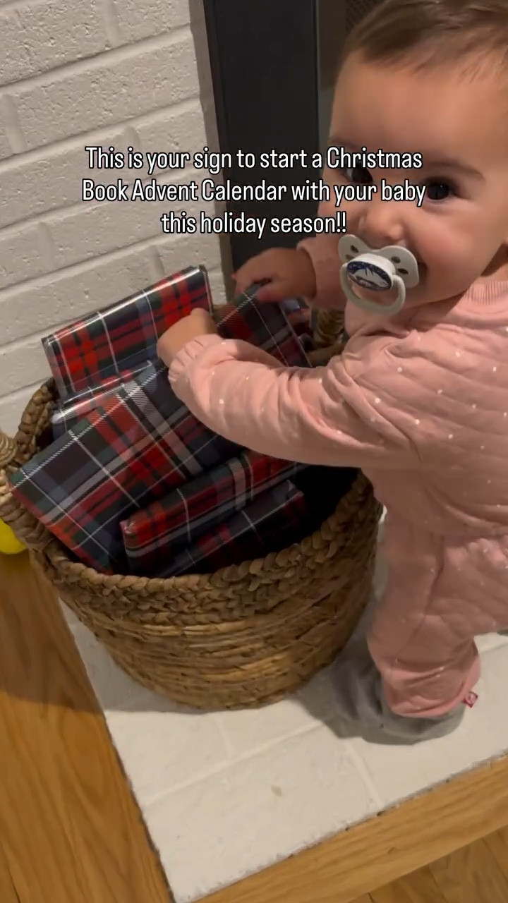 There’s something so magical about Christmas through her eyes ✨