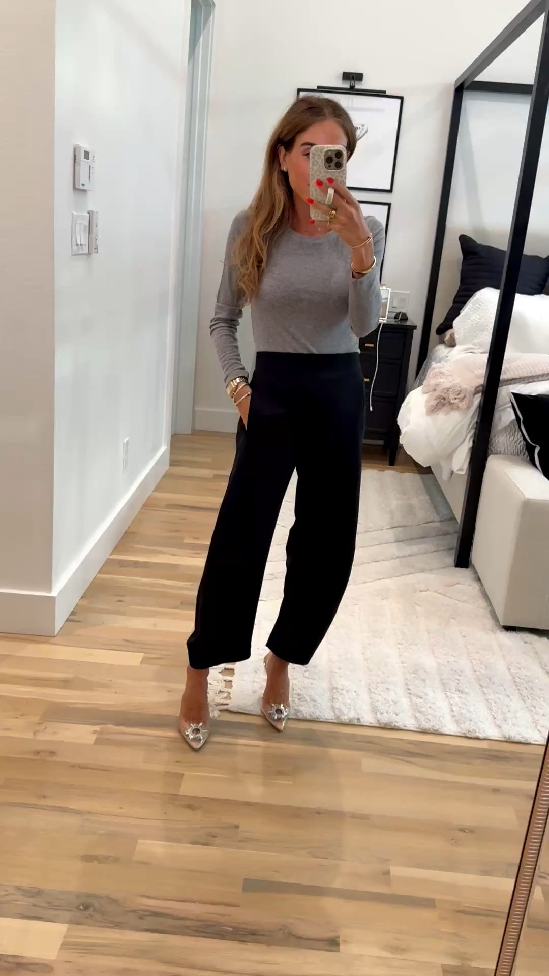Super soft grey long sleeve shirt that’s lightweight and worker free pants size 0 petite

#LTKPetite #LTKootd #LTKOver40