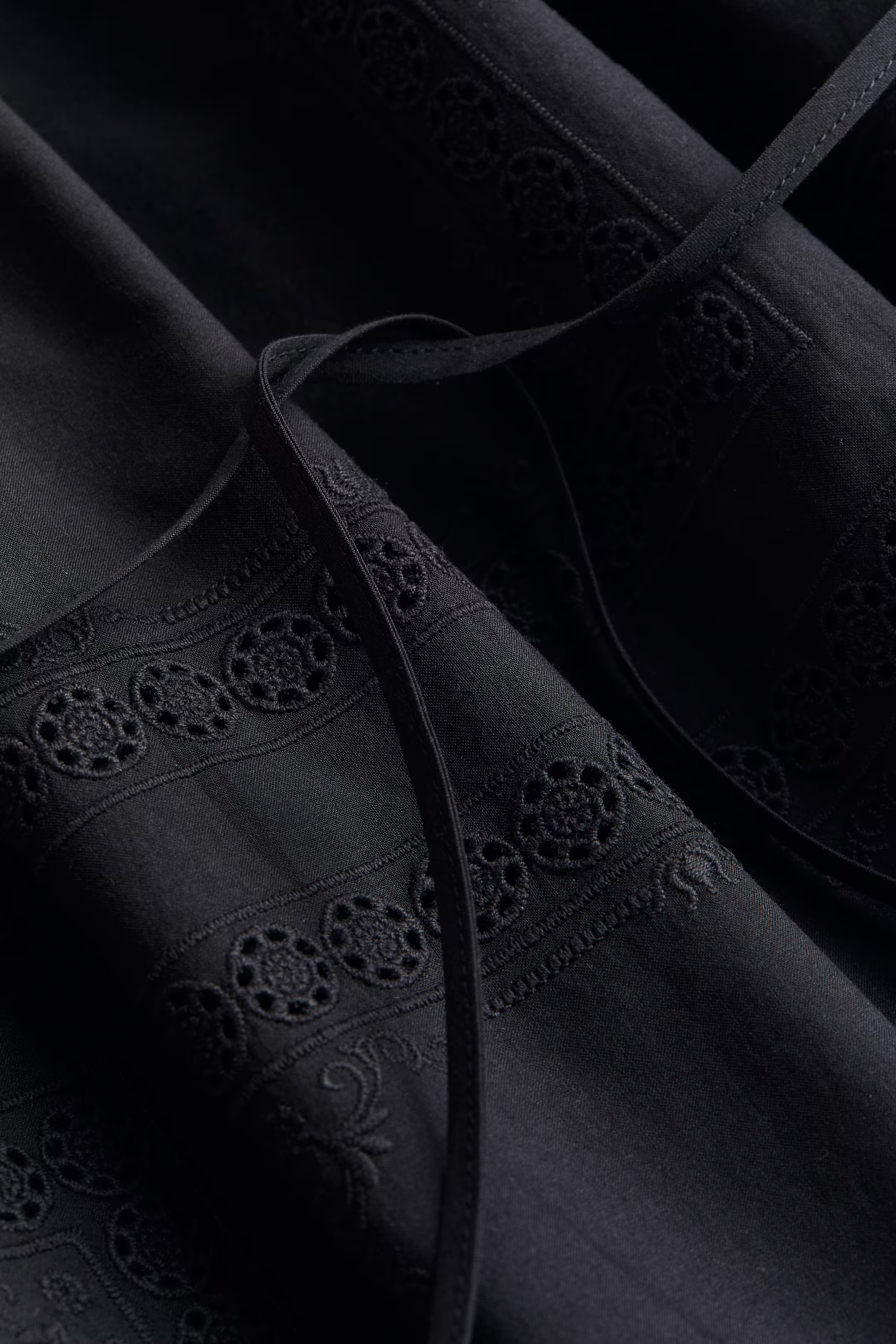 Cotton Dress with Eyelet Embroidery | H&M (US + CA)