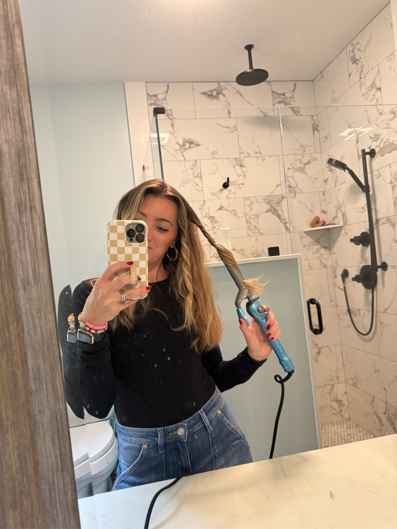 This is one of my favorite curling irons for at home curling! It’s 1” and perfect for all hair types! Don’t forget the loopy case so you don’t drop you phone while curling your hair 🤪 

#LTKBeauty #LTKHome