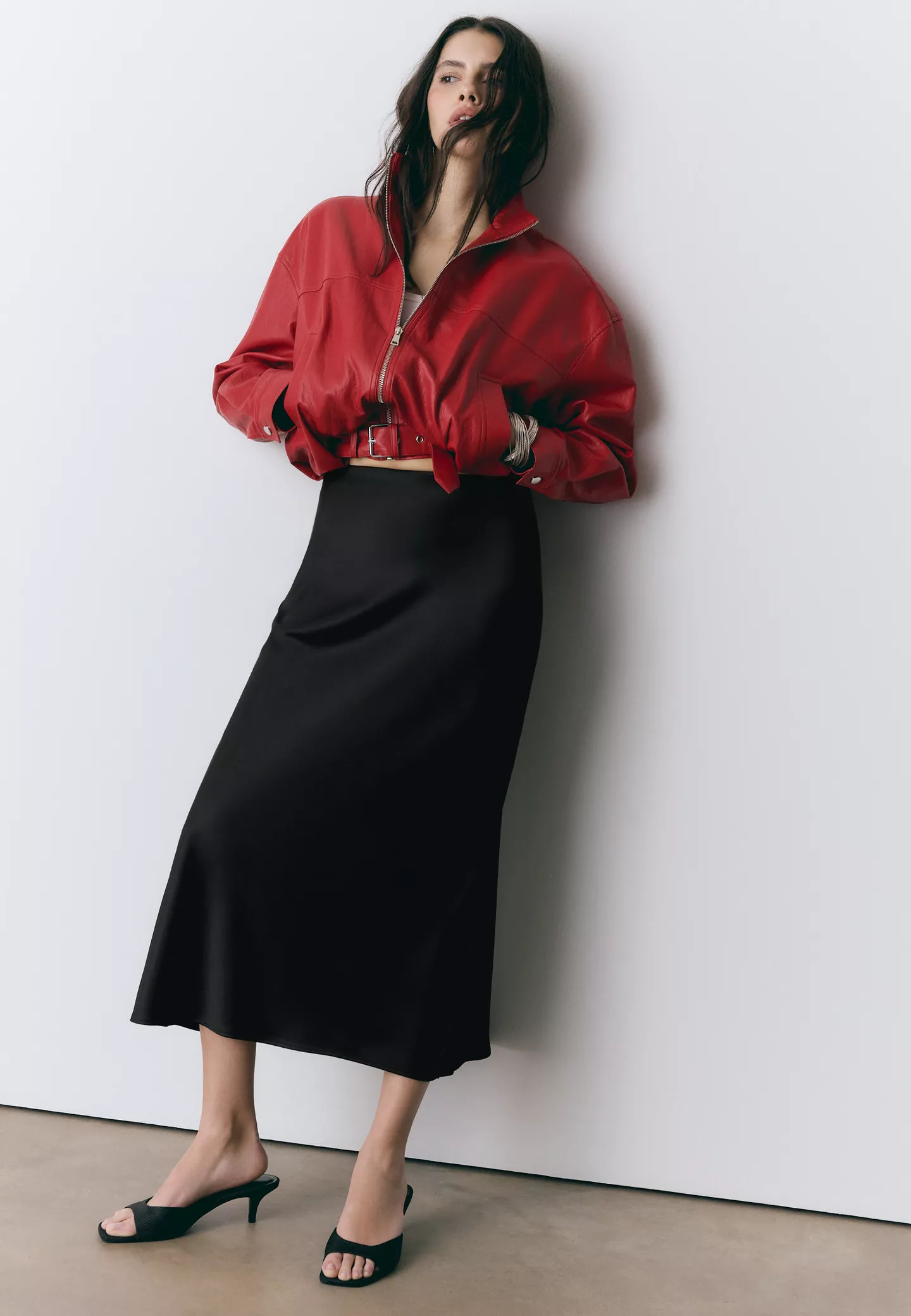 Satin midi skirt - Women's Skirts | Stradivarius United Kingdom | Stradivarius (UK)