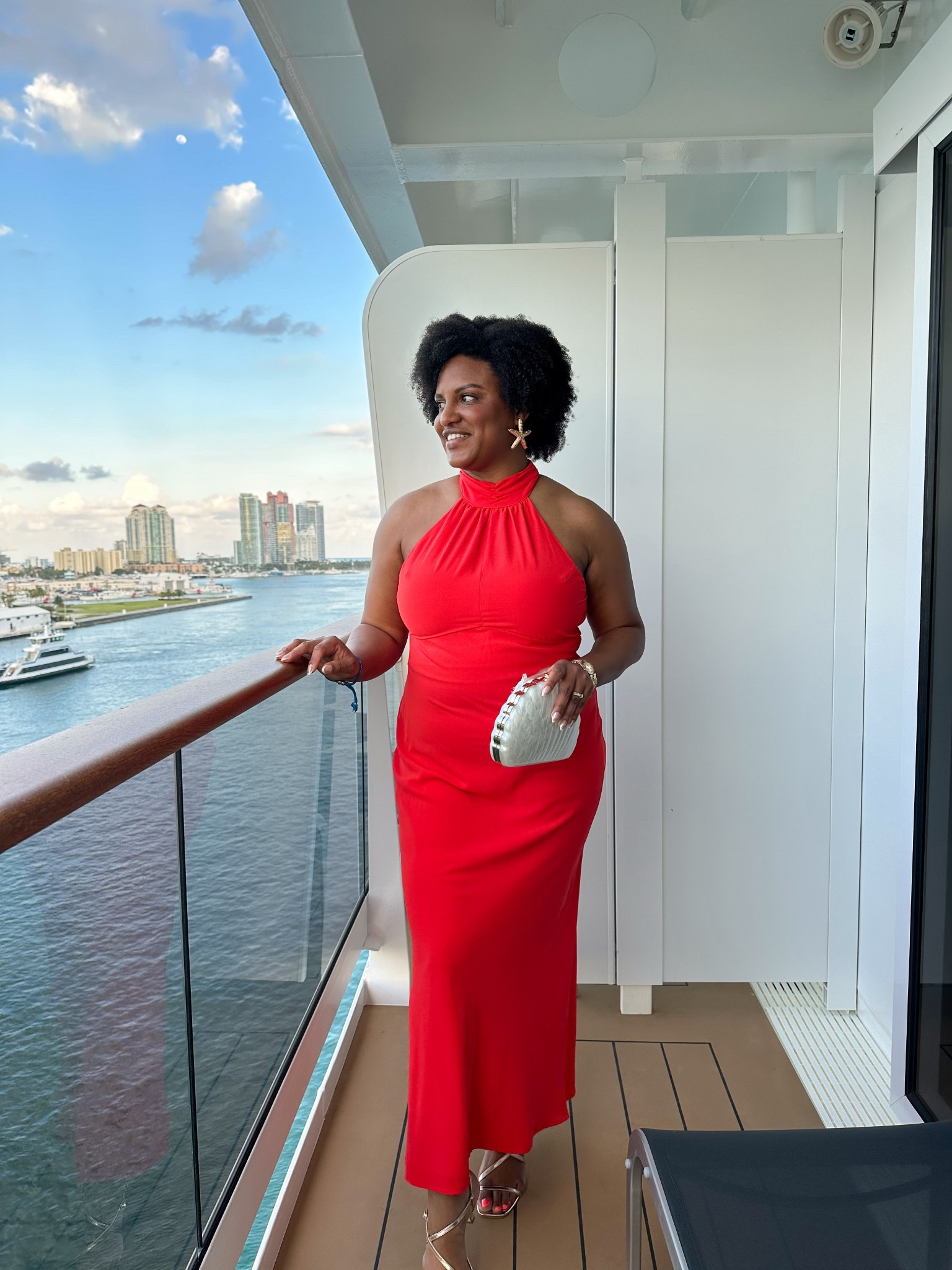 Cruise outfit idea | midsize red dress | midsize fashion | wearing xl in LuLus but tagged similar styles

#LTKFindsUnder100 #LTKTravel #LTKMidsize