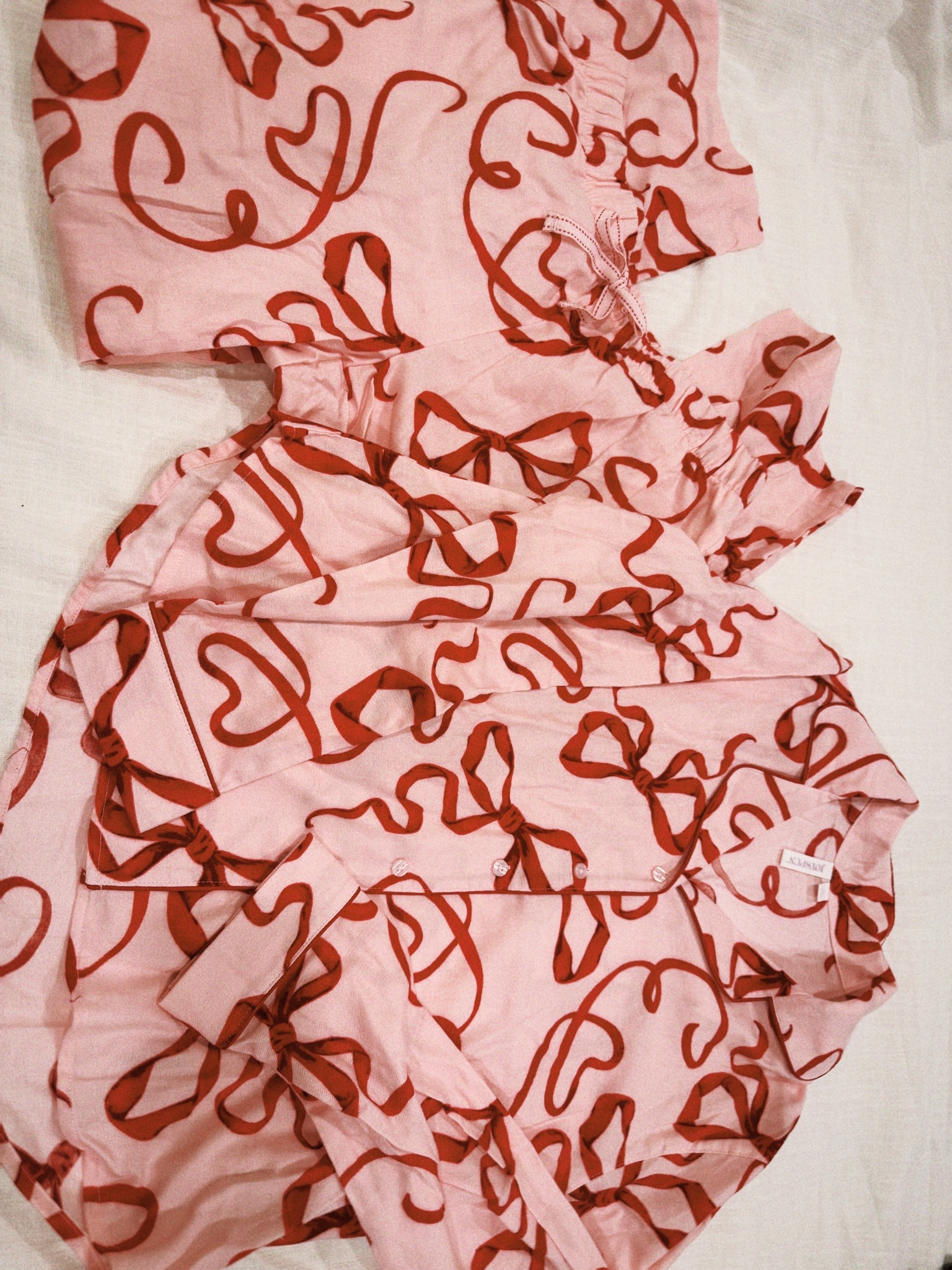 The cutest holiday jammies 😍🎀

#LTKFindsUnder50 #LTKHoliday #LTKSeasonal