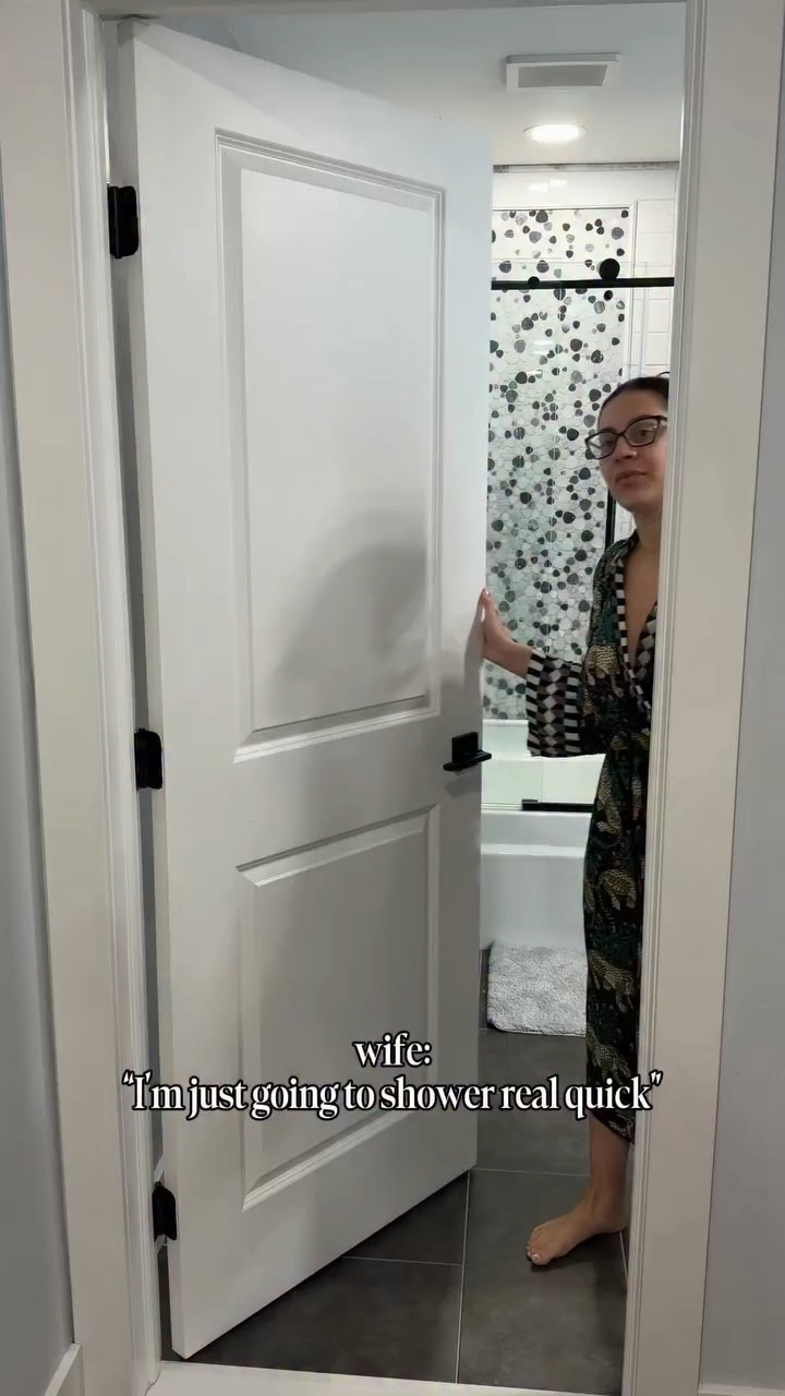 If you know you know 😭😂 he pays top dollar for his favorite subscription 

Husband and wife comedy, relationship humor, husband comedy, husbands be like, millennial mom, millennial parents