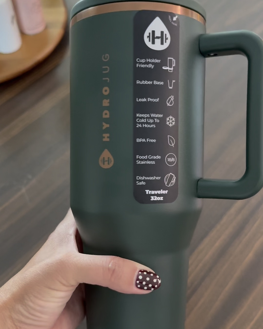 Hydrojug in Pine is an obsession!!! 
Perfect as a Christmas gift for those busy moms with busy schedules!!! 

#LTKHoliday #LTKmomlife #LTKGiftGuide