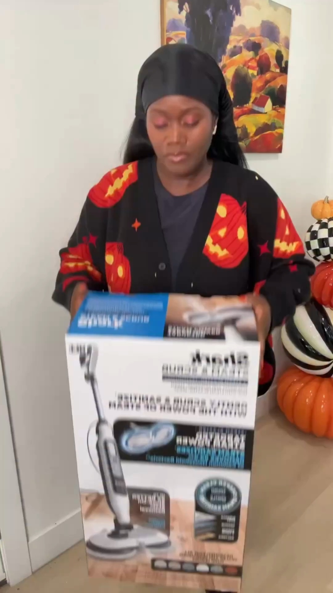 Saturdays are for cleaning and putting your house back together after your mini Halloween party. Shout out to @sharkninja for cutting my clean time in half. 🧡🎃

#fyp #halloween #saturday #cleantok #november