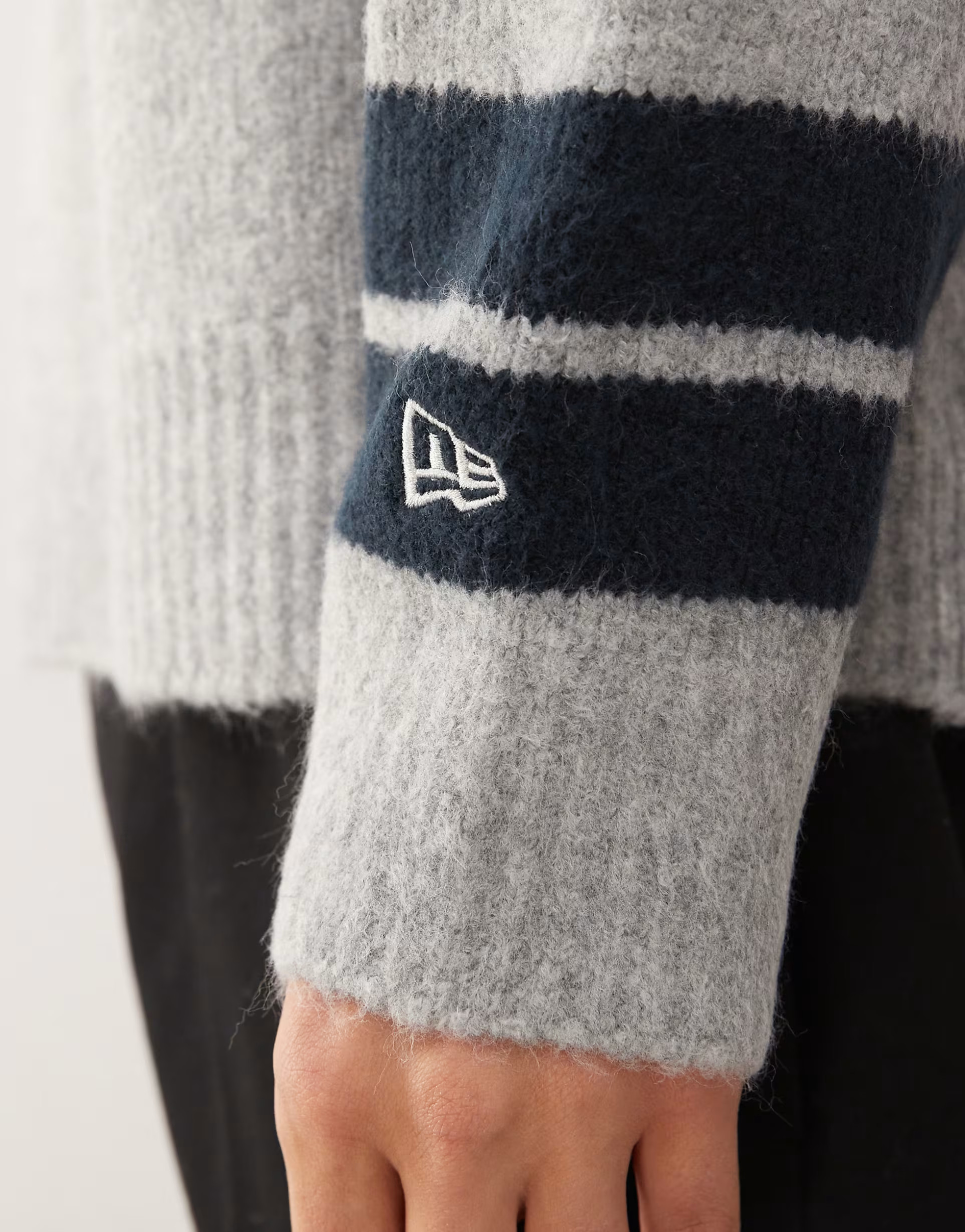 New Era NY Yankees oversized knitted jumper in grey | ASOS (Global)