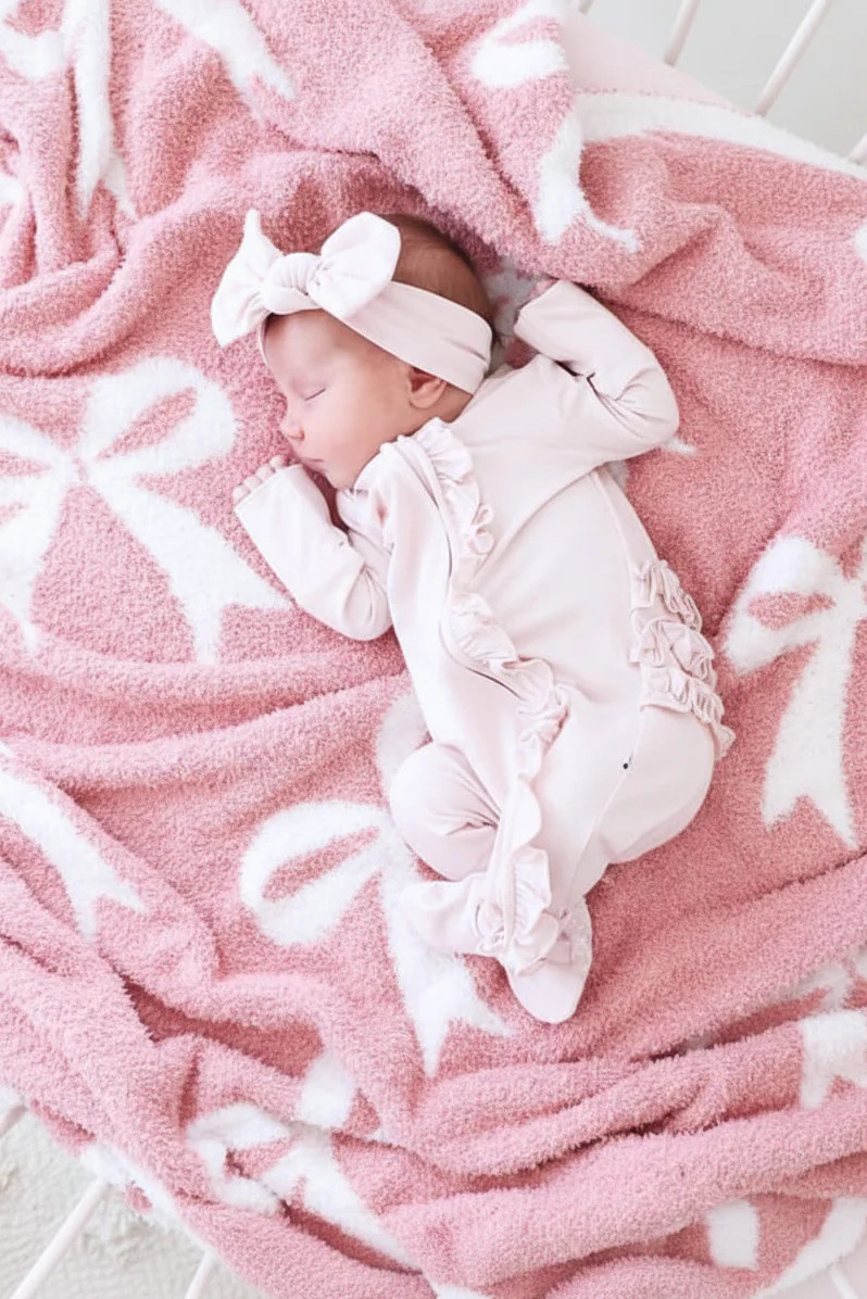 CuddleLane™ Luxe Blankets | Bows | Caden Lane