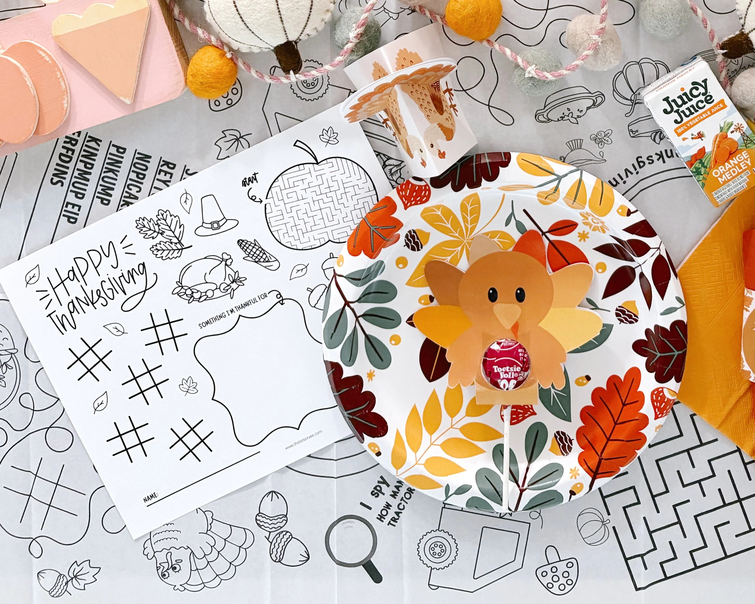 Thanksgiving Activity Placemat | Kids’ Thanksgiving Coloring Page | The Letter Vee