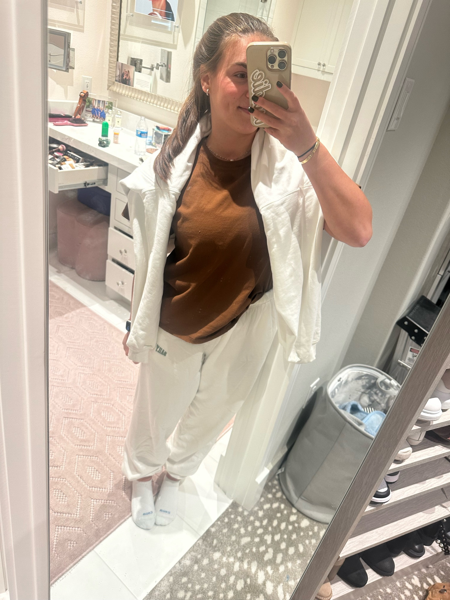 Gimme all the lounge wear for fall🥰🥰

Loving this DAILY DRILLS set paired with a NUUDS tee— the perfect Sunday lounge fit #ootd #nuud #cozy #matchingset

#LTKGiftGuide #LTKHoliday #LTKtravel