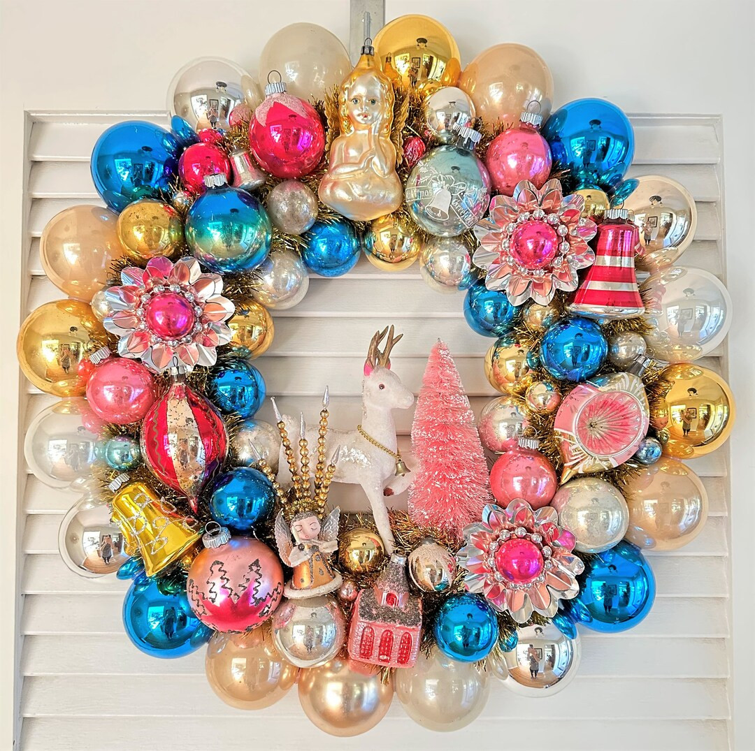 Vintage Christmas Ornament Wreath PASTEL PINK Blue Mid Century - Etsy | Etsy (US)
