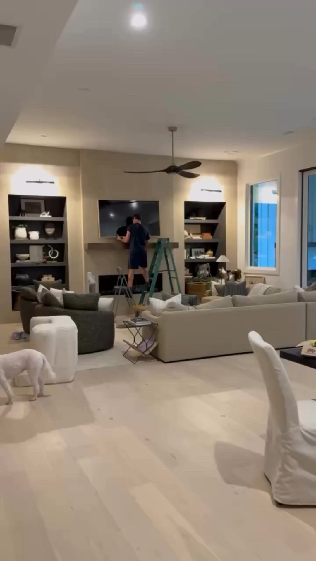 Can I get you something to drink? 😆😅

Who does the fixing/ working on things in your house? Answer in the poll below👇🏼

#marriagehumor #MarriedLife #marrige #husband  #interiordesigner #porcheandco