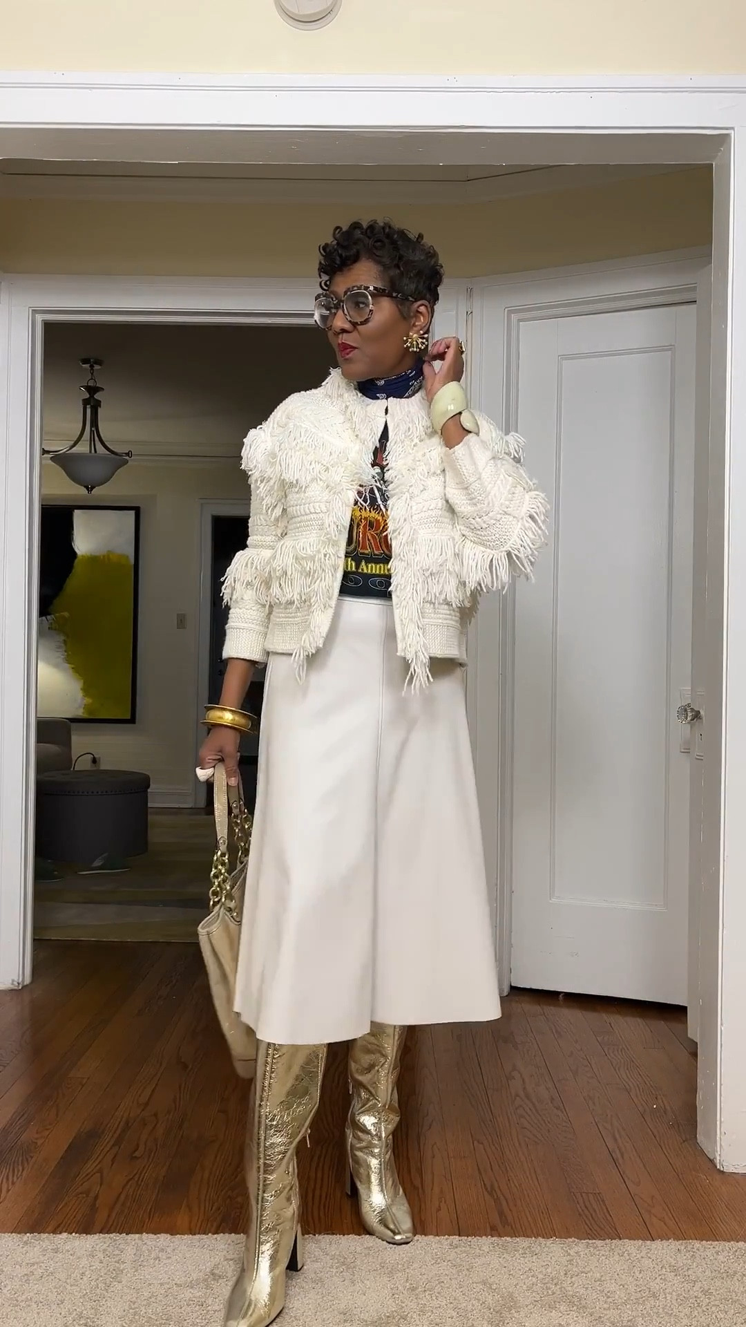 Maximize your closet styling this fabulous skirt perfect for the seasonn

#LTKMidsize #LTKStyleTip