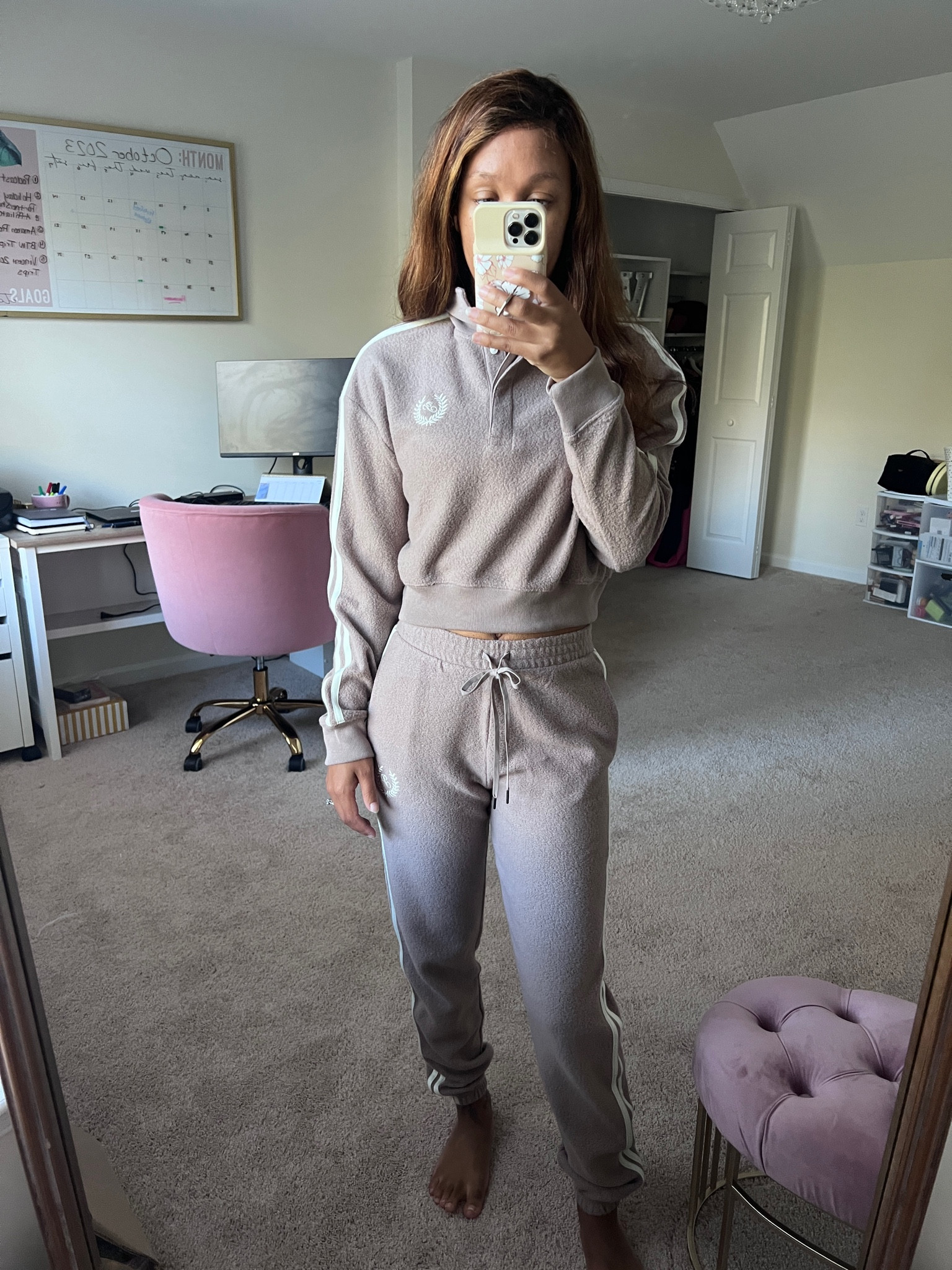 Fleece winter outfit | travel outfit | loungewear | lounge wear | vspink | cropped hoodie | joggers

#LTKtravel #LTKfindsunder100 #LTKSeasonal