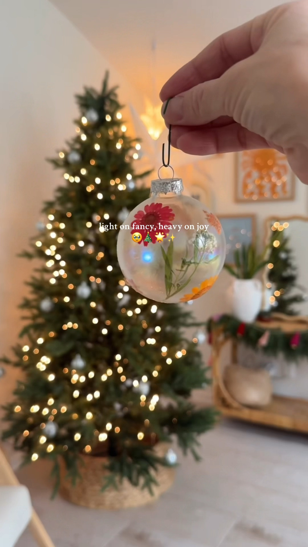 Decorate with me for Christmas!! 

#LTKHoliday