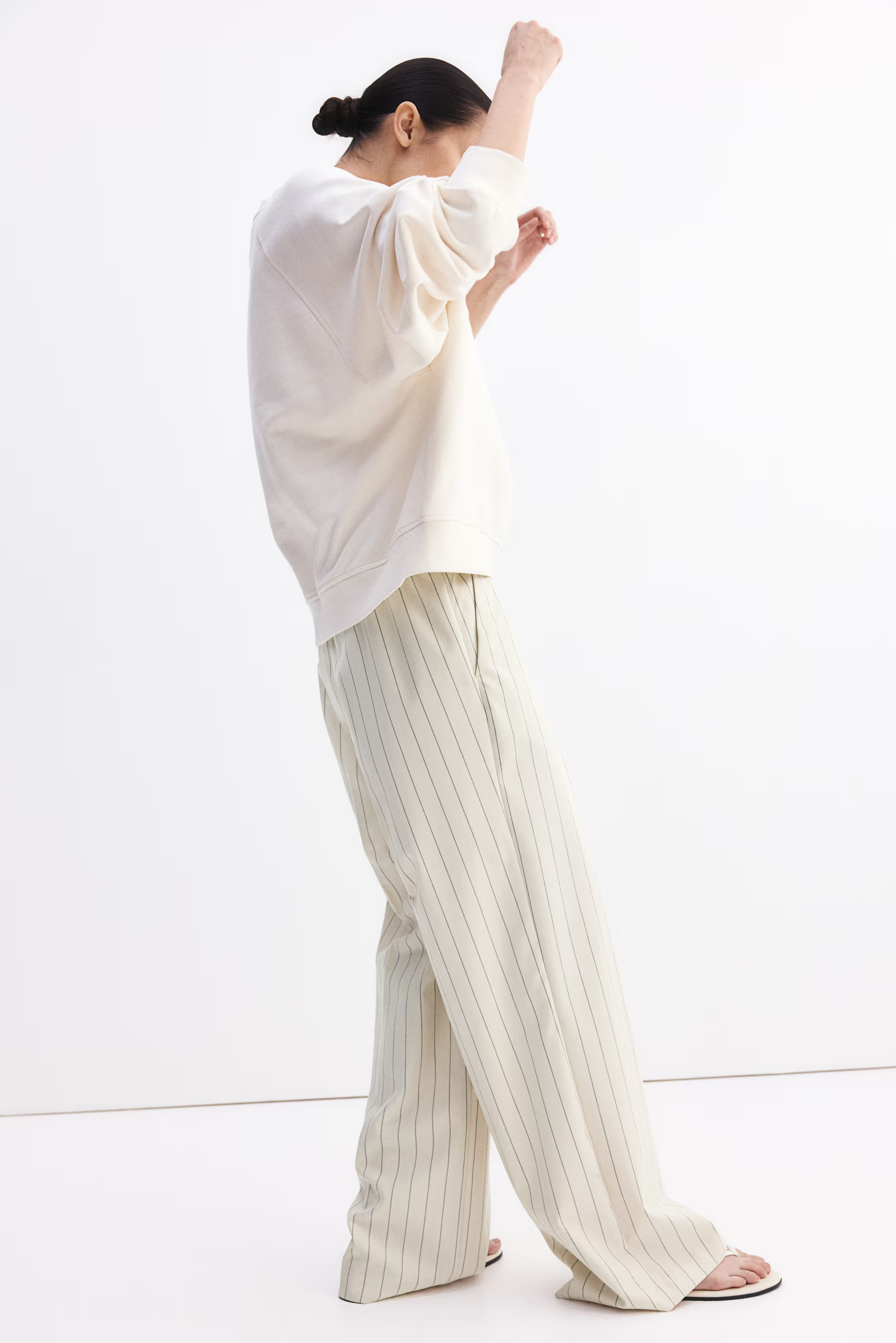 MAMA Before & After Wide trousers | H&M (UK, MY, IN, SG, PH, TW, HK)