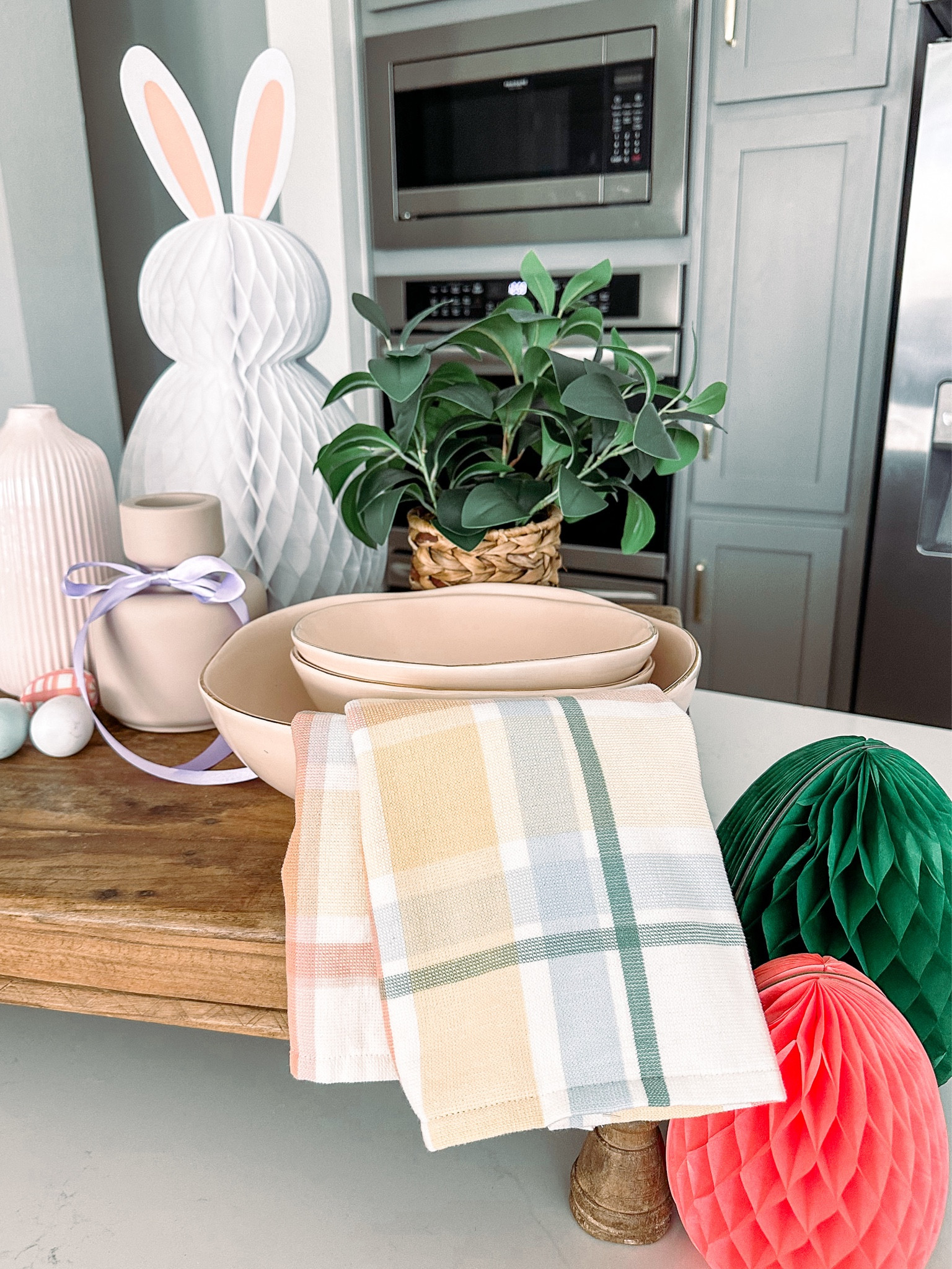 THE CUTEST honeycomb Easter decor for only $5! The bunny and two eggs came as a set from Target - GREAT DEAL

#LTKstyletip #LTKSeasonal #LTKhome