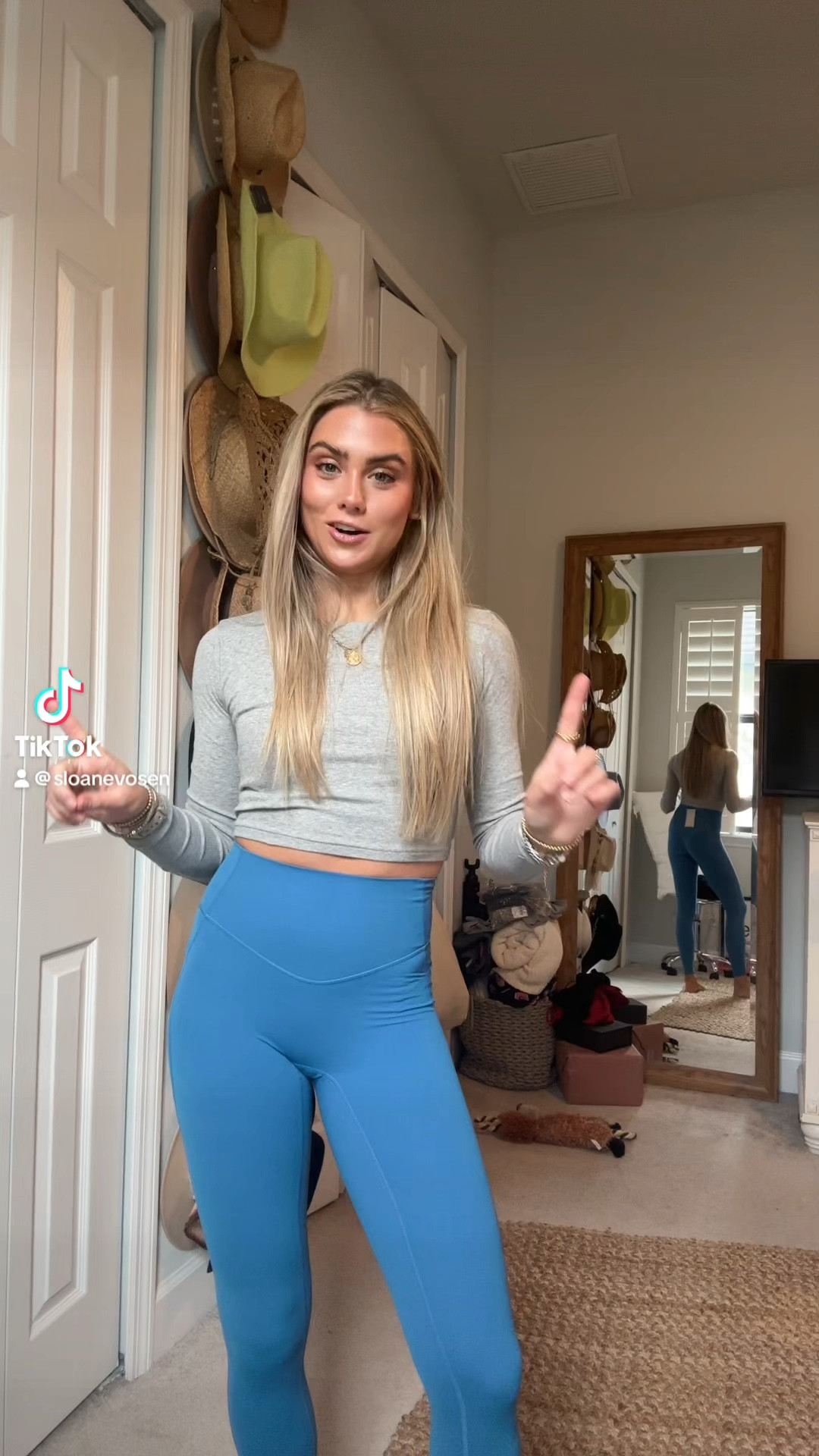 odds are youve seen these wonderful leggings come across your screen a time or two .. well i hate to break it to yall but theyre GOOD. I wear size XS and i am 5’4, if youre in between sizes def size up because they are very compressive. ✨🤩 come in a million colors too!!

#leggings #athleticleggings #highwaistedlegging #workoutleggings #workoutleggingsreview #halara #halaraleggings #tummycontrol #socinched leggings, athletic leggings, workout leggings, Halara, halara leggings, sculpting leggings. #ttslevelup #treasurefinds 

#LTKActive #LTKFitness #LTKVideo