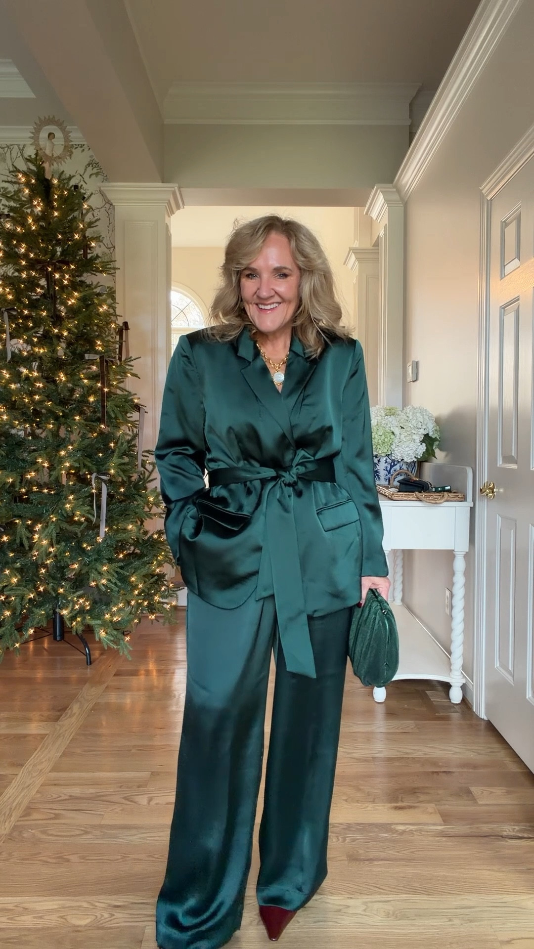 @loft holiday 
Satin blazer size medium petite 
Satin pants size medium this fo run big but wouldn’t want them fitted 
Dress 8 petite 
Faux fur med petite
Plaid blouse 8/m
Navy blazer 10 petite 
slip skirt med petite
Evergreen sweater medium 

#LTKOver40 #LTKHoliday #LTKCyberWeek

#LTKPetite #LTKSaleAlert