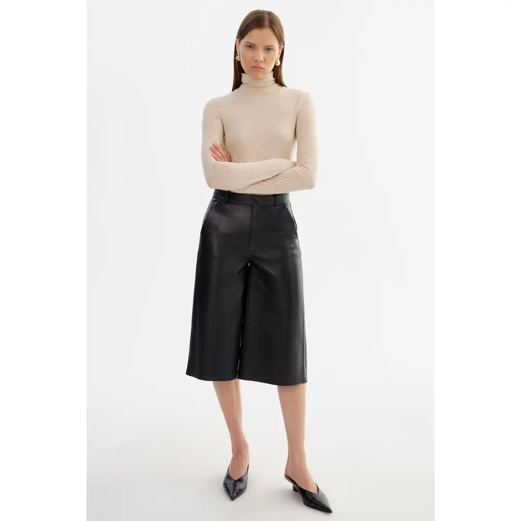LAMARQUE Lise | Leather Bermuda Short in Black at Nordstrom, Size X-Small | Nordstrom