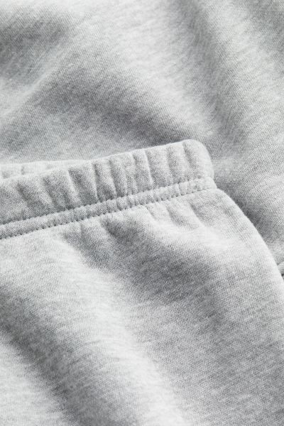 2-piece Sweatsuit | H&M (US + CA)