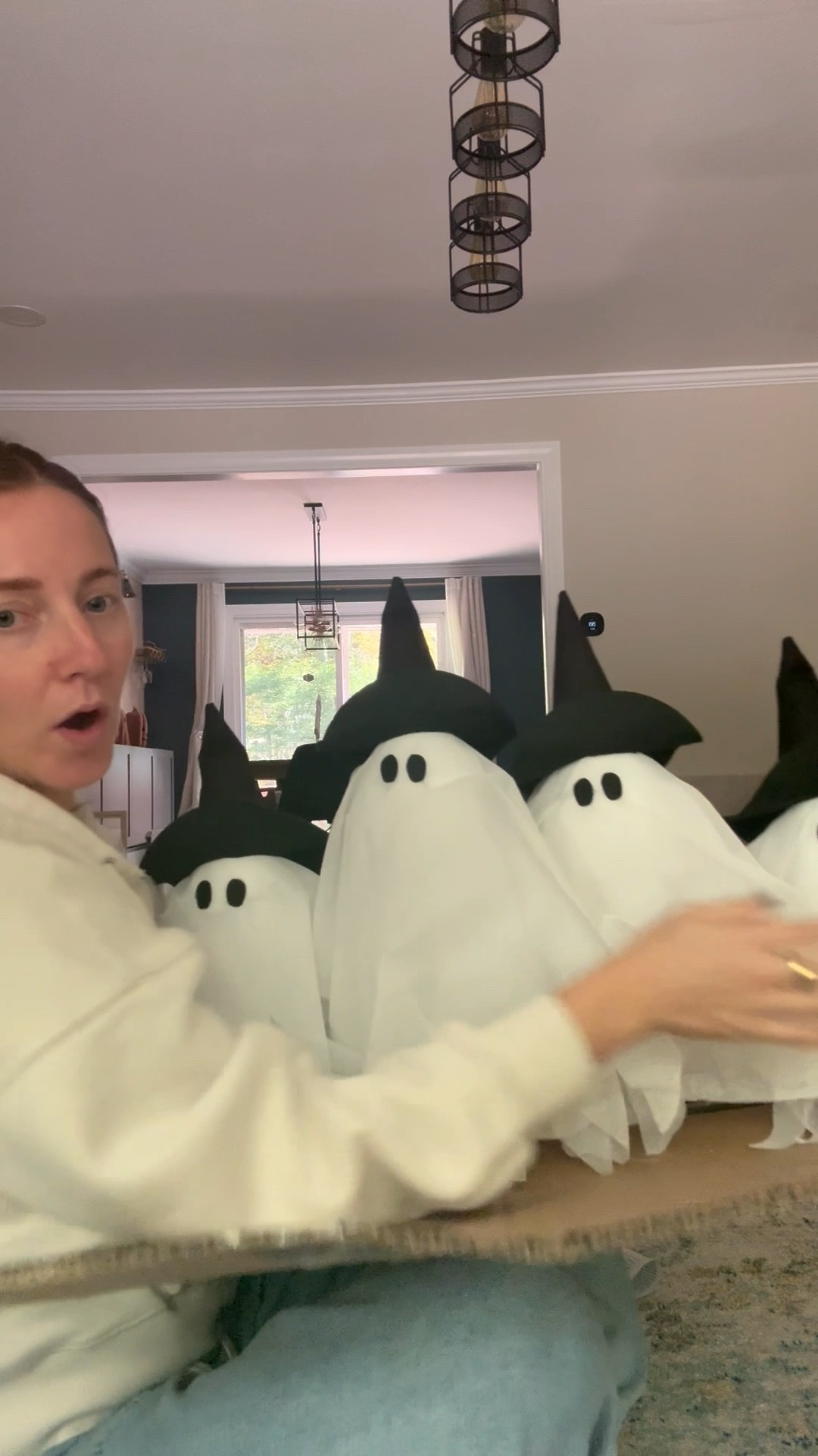 The CUTEST pottery barn ghost centerpiece 👻👻👻

#LTKHalloween #LTKHome #LTKFindsUnder100