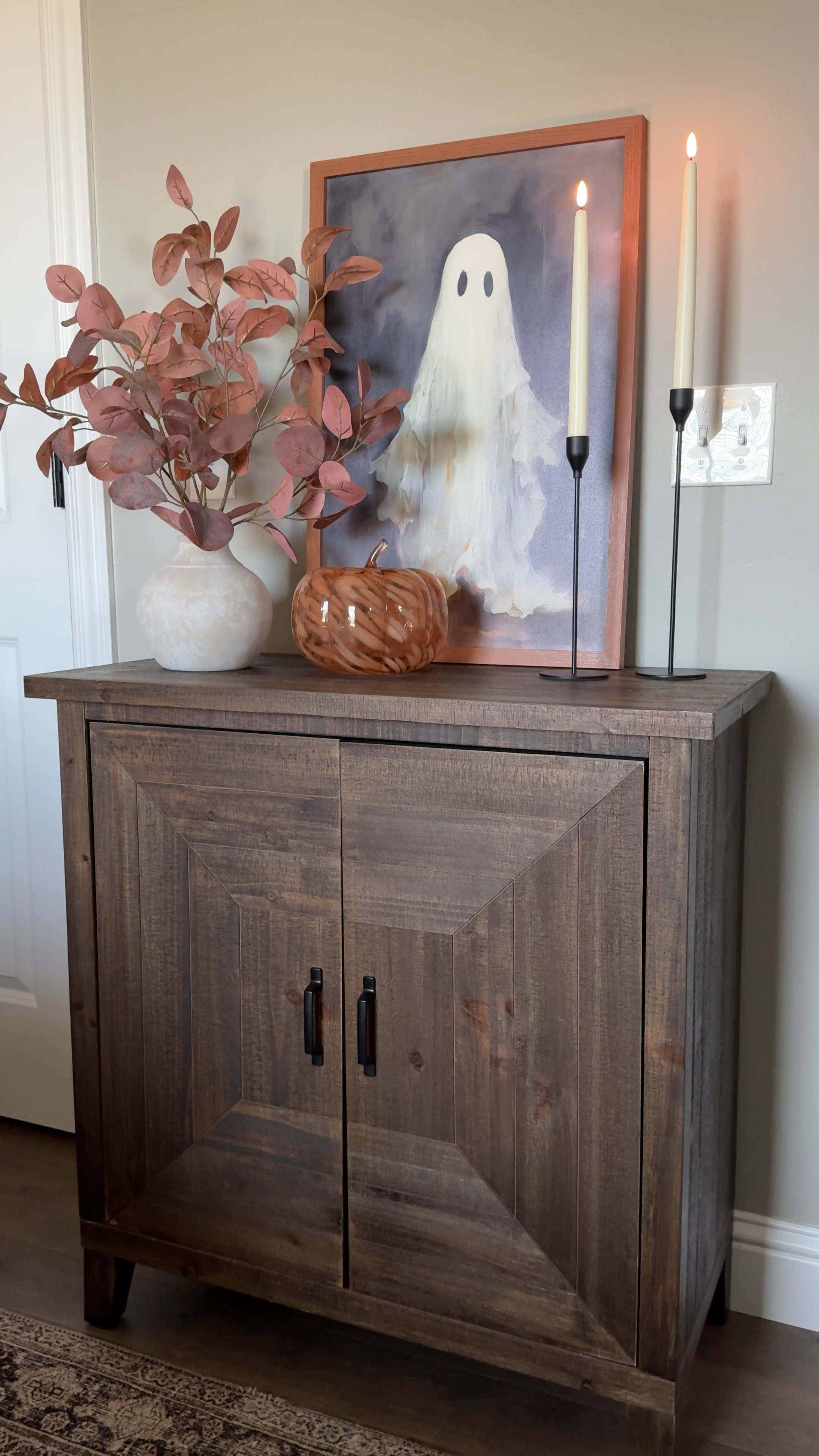 I normally don’t decorate for Halloween, but I couldn’t resist this ghost art 😍👻 It’s a subtle way to add a touch of Halloween to your existing fall decor!

#LTKHome #LTKVideo #LTKSeasonal