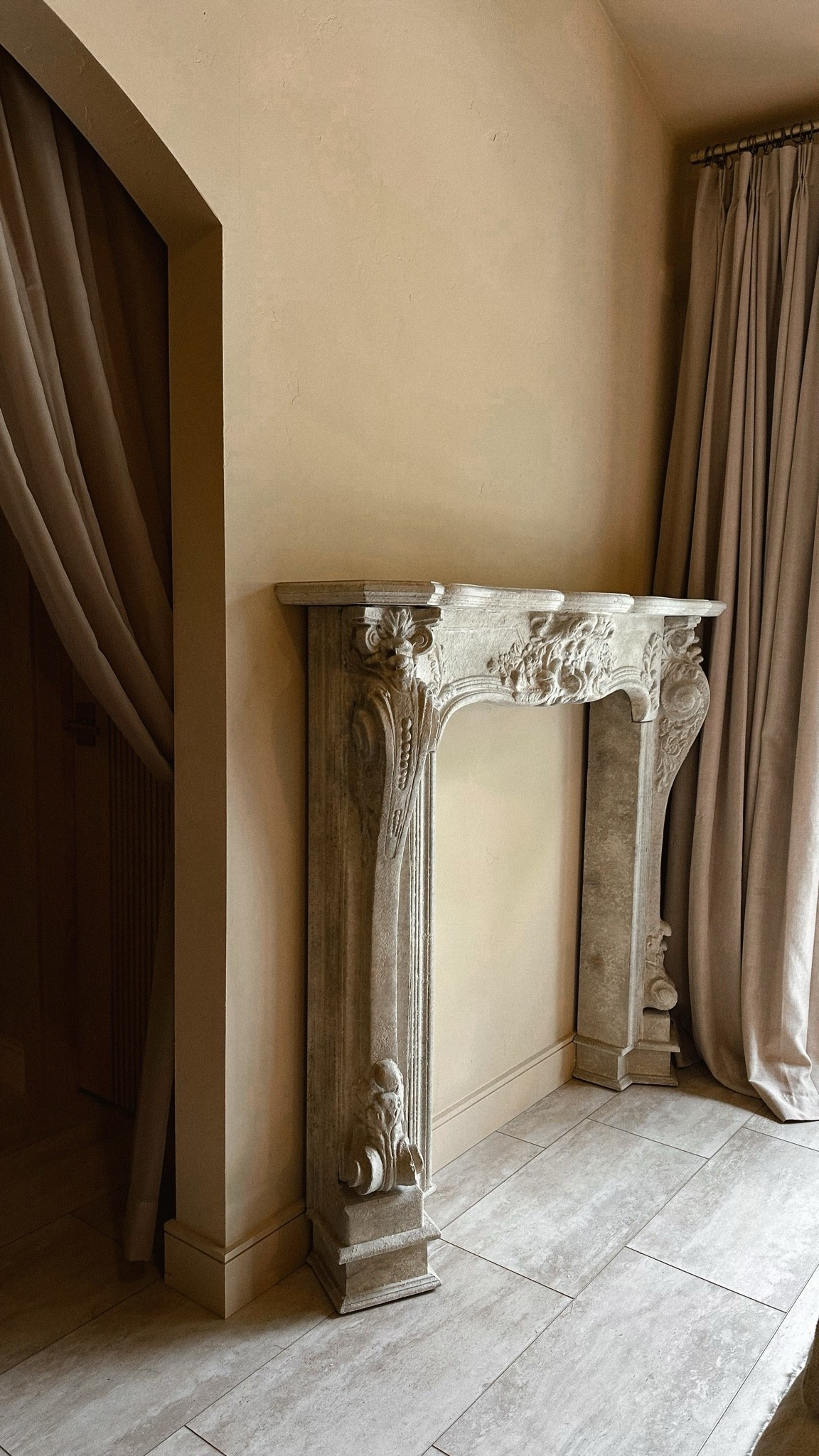 Faux fireplace mantel dreams☁️💫🥀

#LTKHome #LTKSaleAlert #LTKdayinmylife