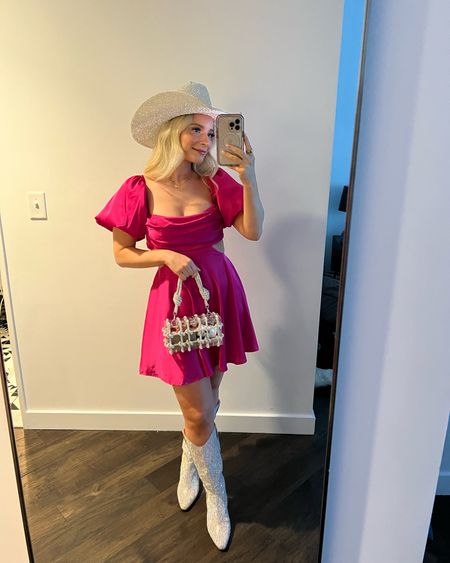 XS in dress, sized up 1/2 in boots, hat is custom sized

Rhinestone cowgirl, crystal bag, rhinestone hat, pink dress, Barbie, cult Gaia, rhinestone cowboy boots, Matisse boots, concert outfit, eras tour, Taylor swift concert, country concert, Nashville 

#LTKSeasonal #LTKshoecrush #LTKitbag